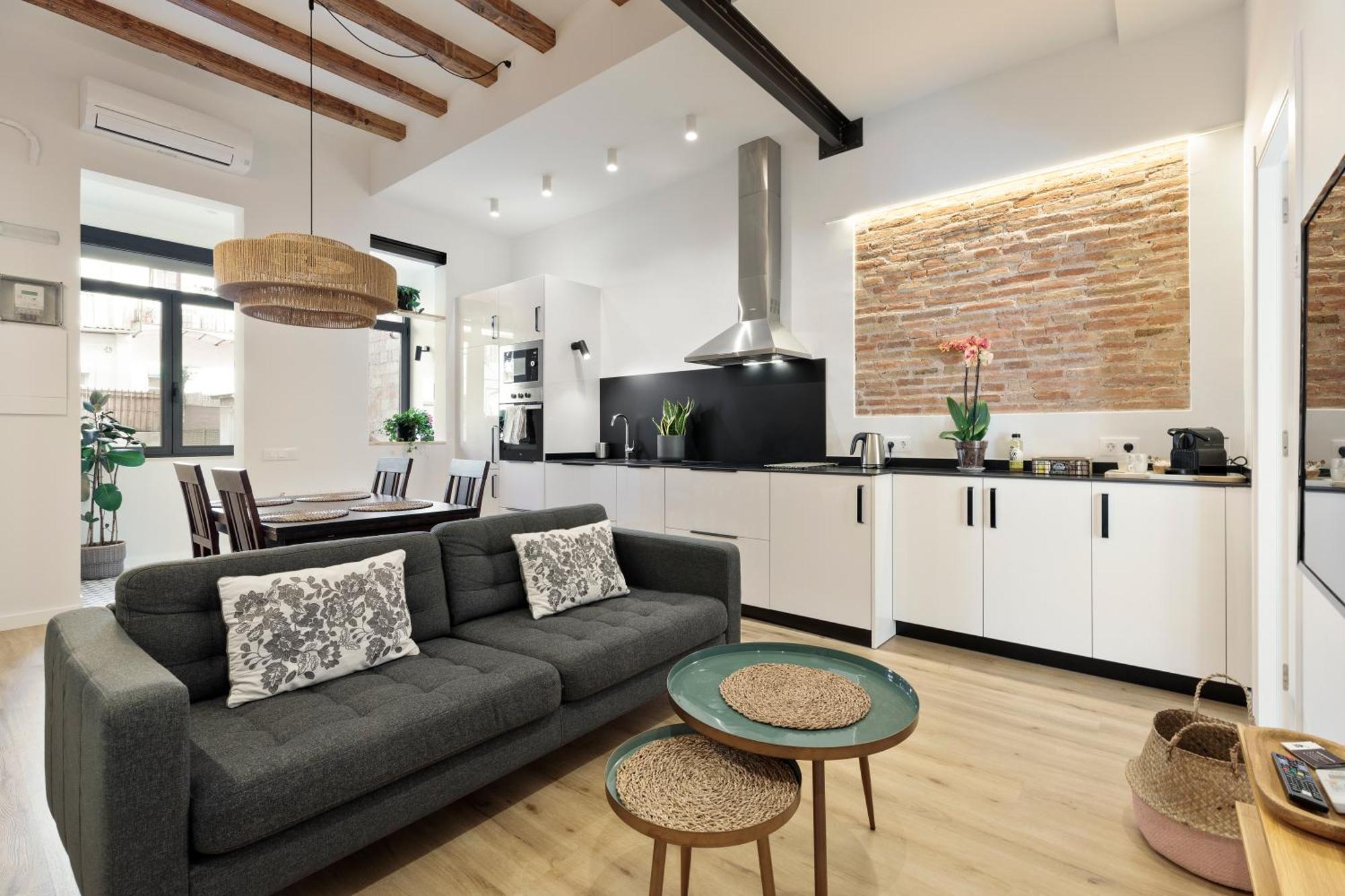 Apartment Poble Sec Charming Apartment *