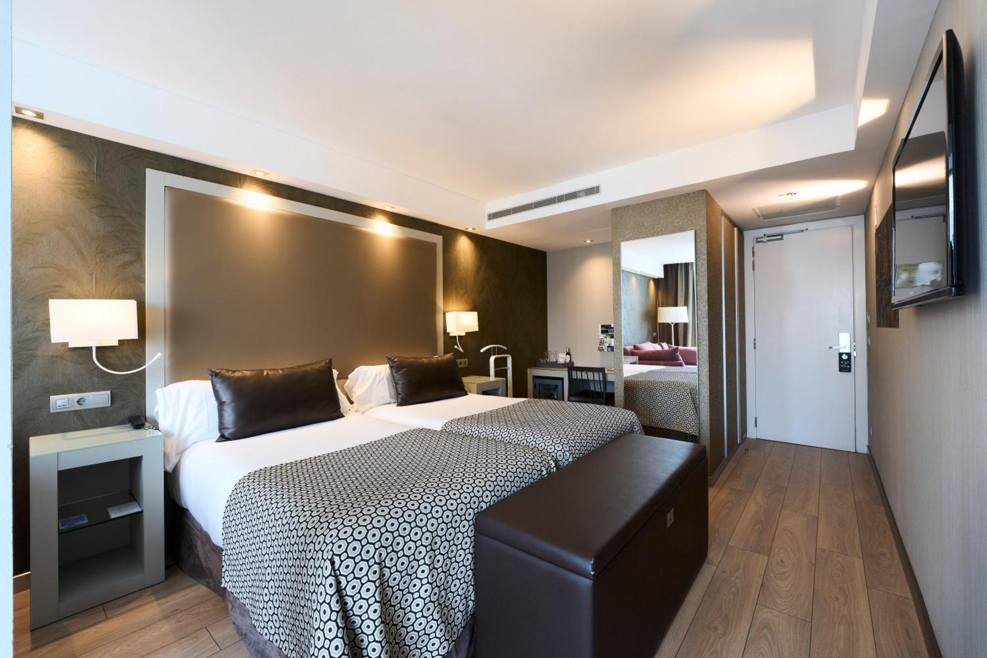 Hotel Catalonia Square 4* Sup