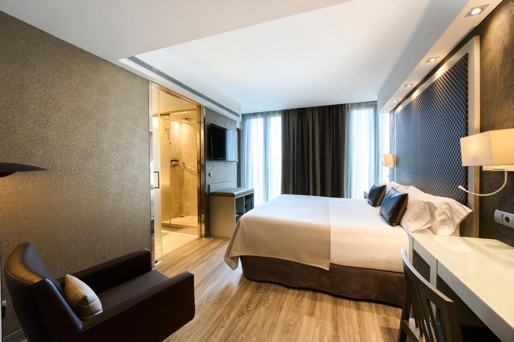 Hotel Catalonia Square 4* Sup