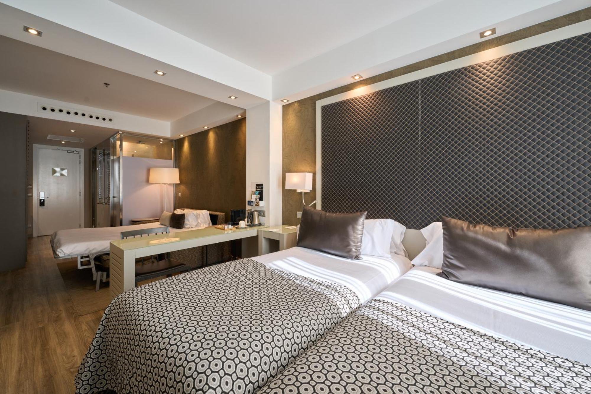 Catalonia Square 4* Sup Hotel 4*