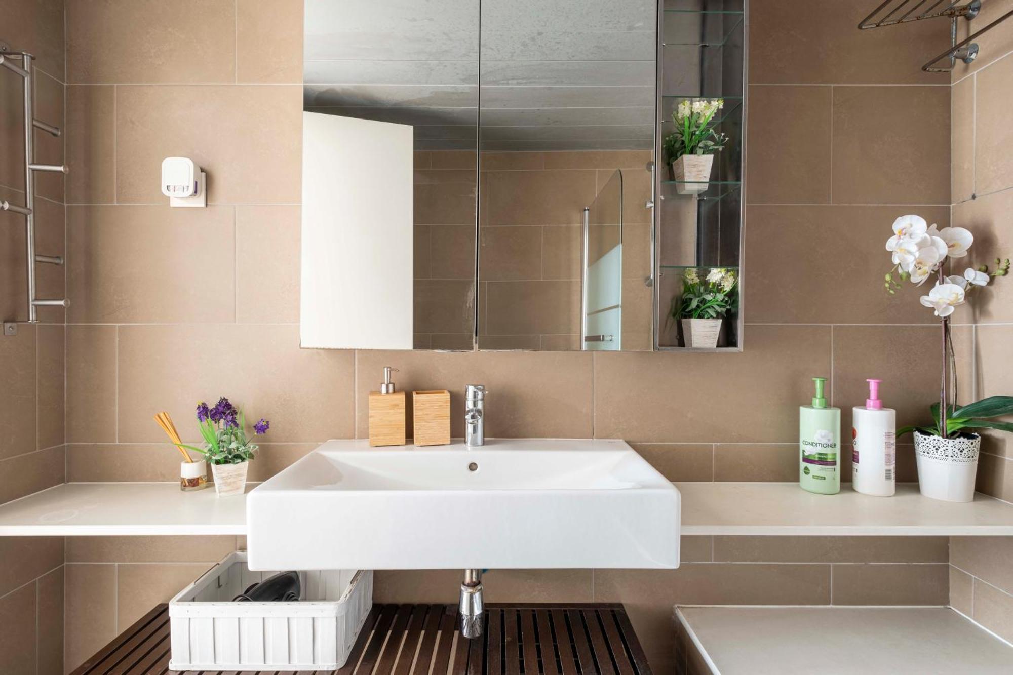 Amazing Fira And 15' From Bcn Center With Pool