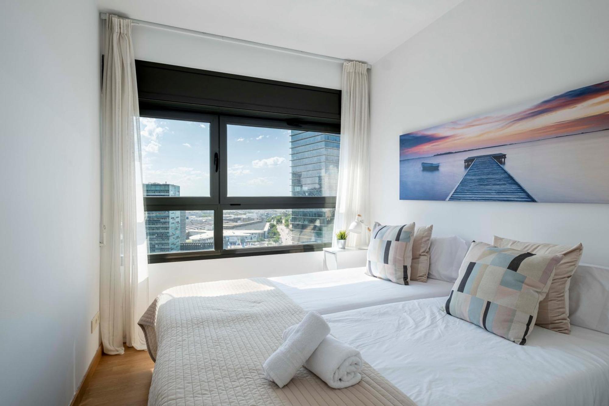 Amazing Fira And 15' From Bcn Center With Pool *