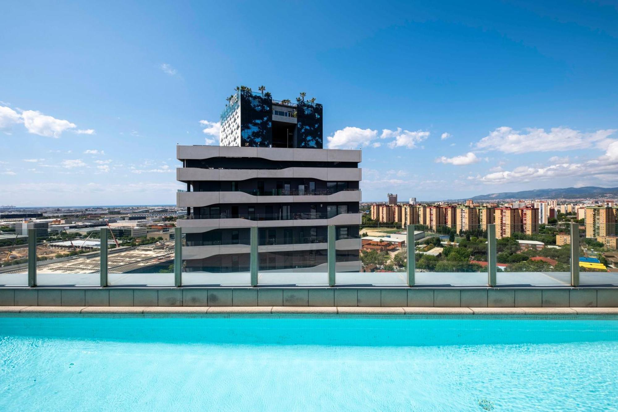Amazing Fira And 15' From Bcn Center With Pool Apartment