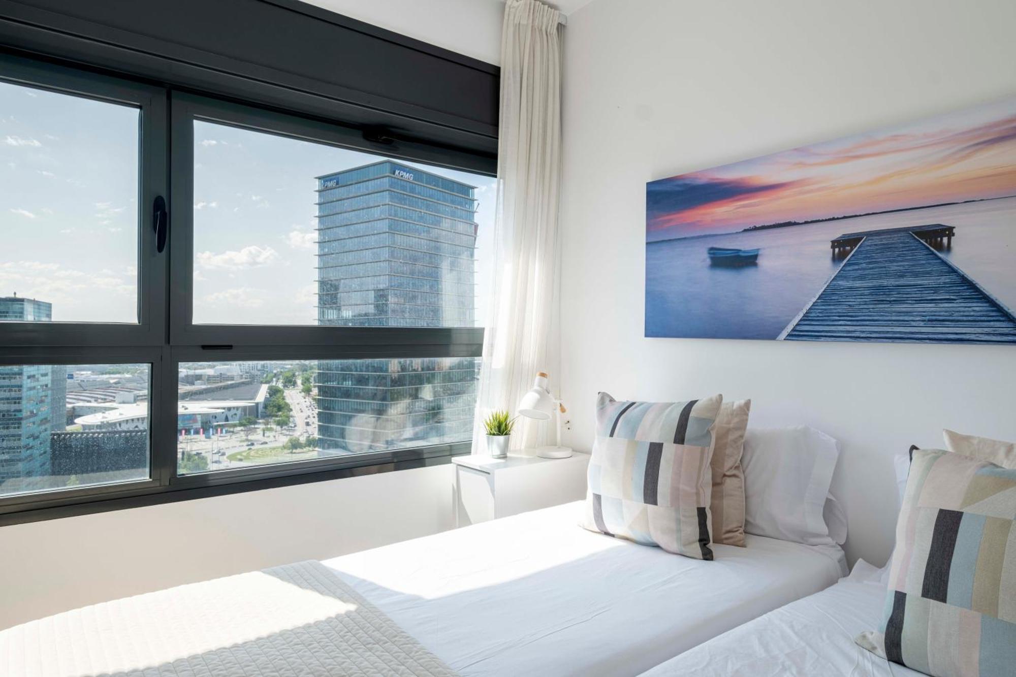 Amazing Fira And 15' From Bcn Center With Pool Barcelona