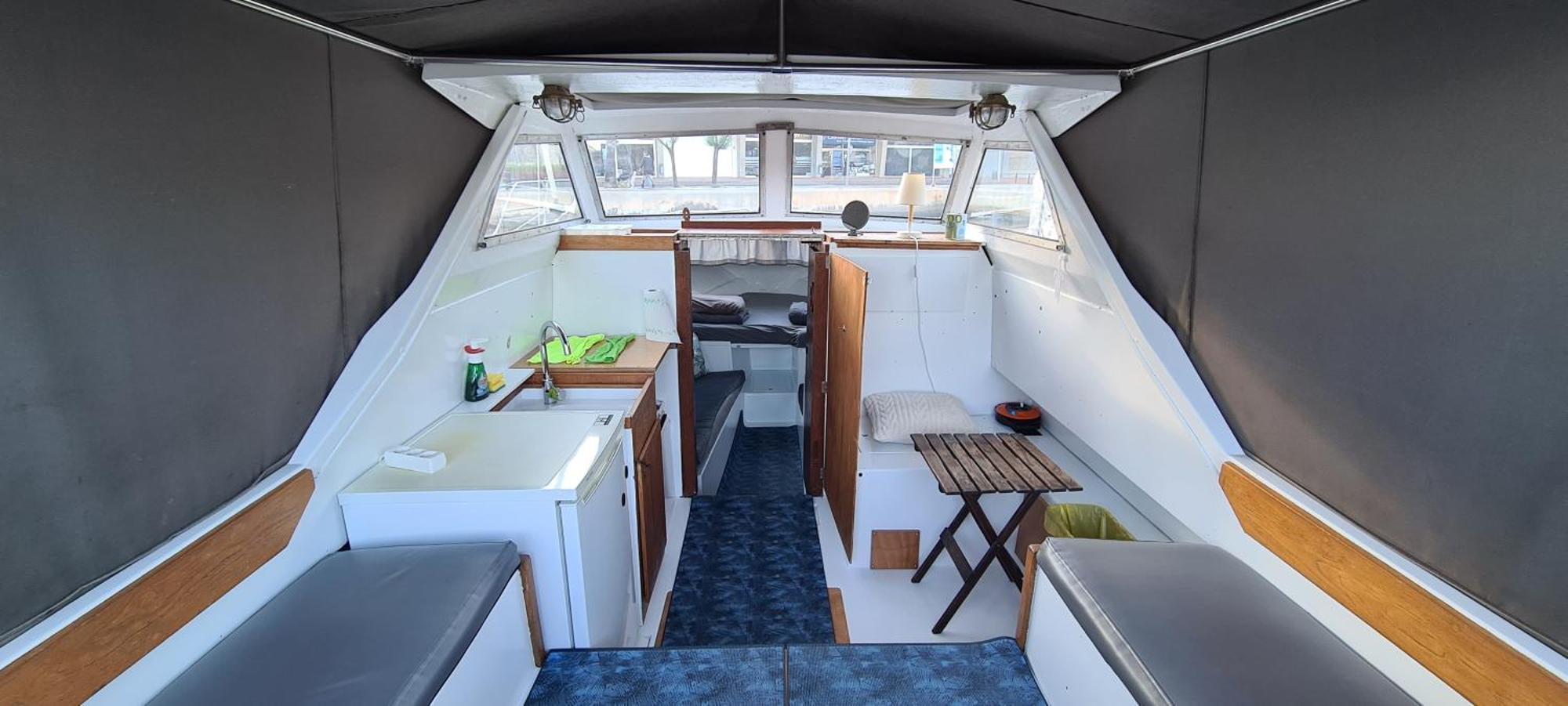 Cosy Boat Flat At Barcelona