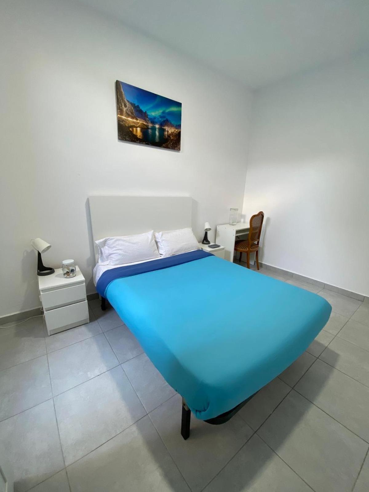 Habitacion Para Tu Estadia Corta En Bcn *