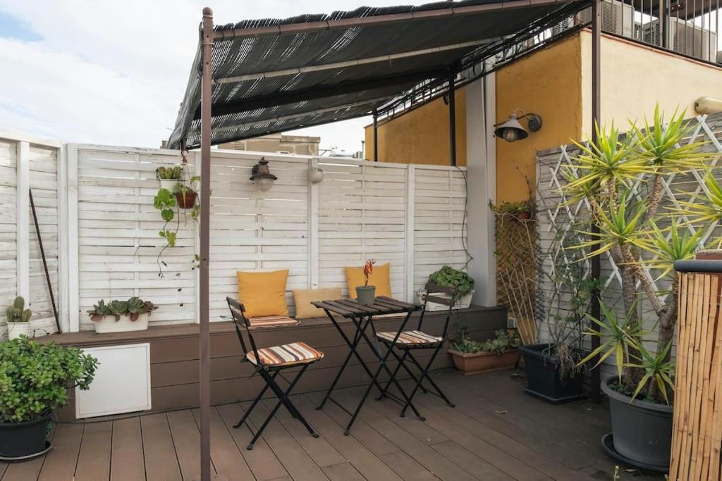 Cozy Penthouse With Private Rooftop Terrace *