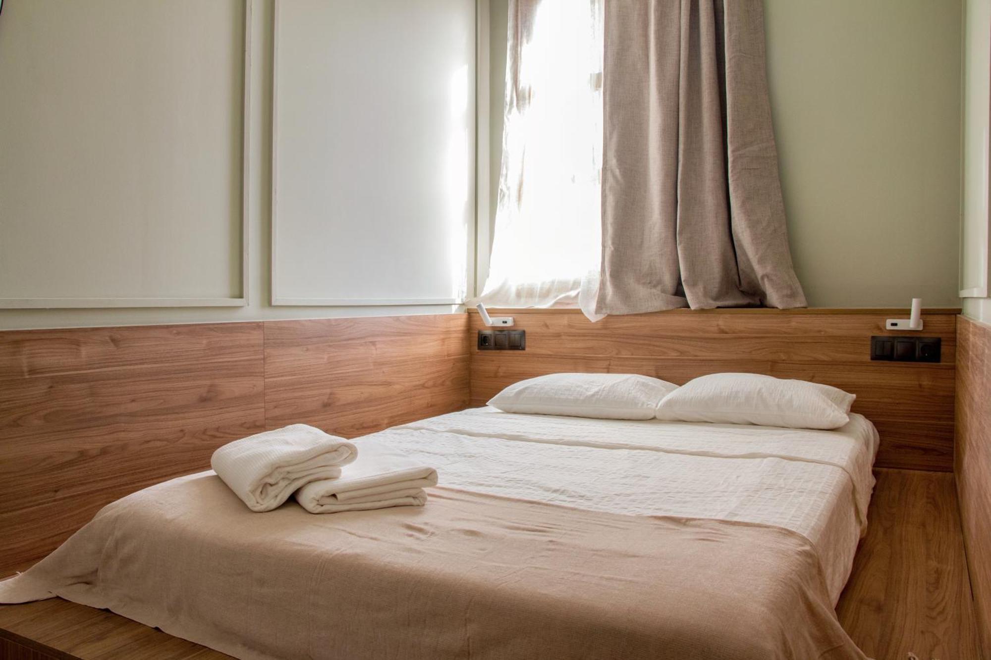 Beautiful & Comfy City Center Apartment *