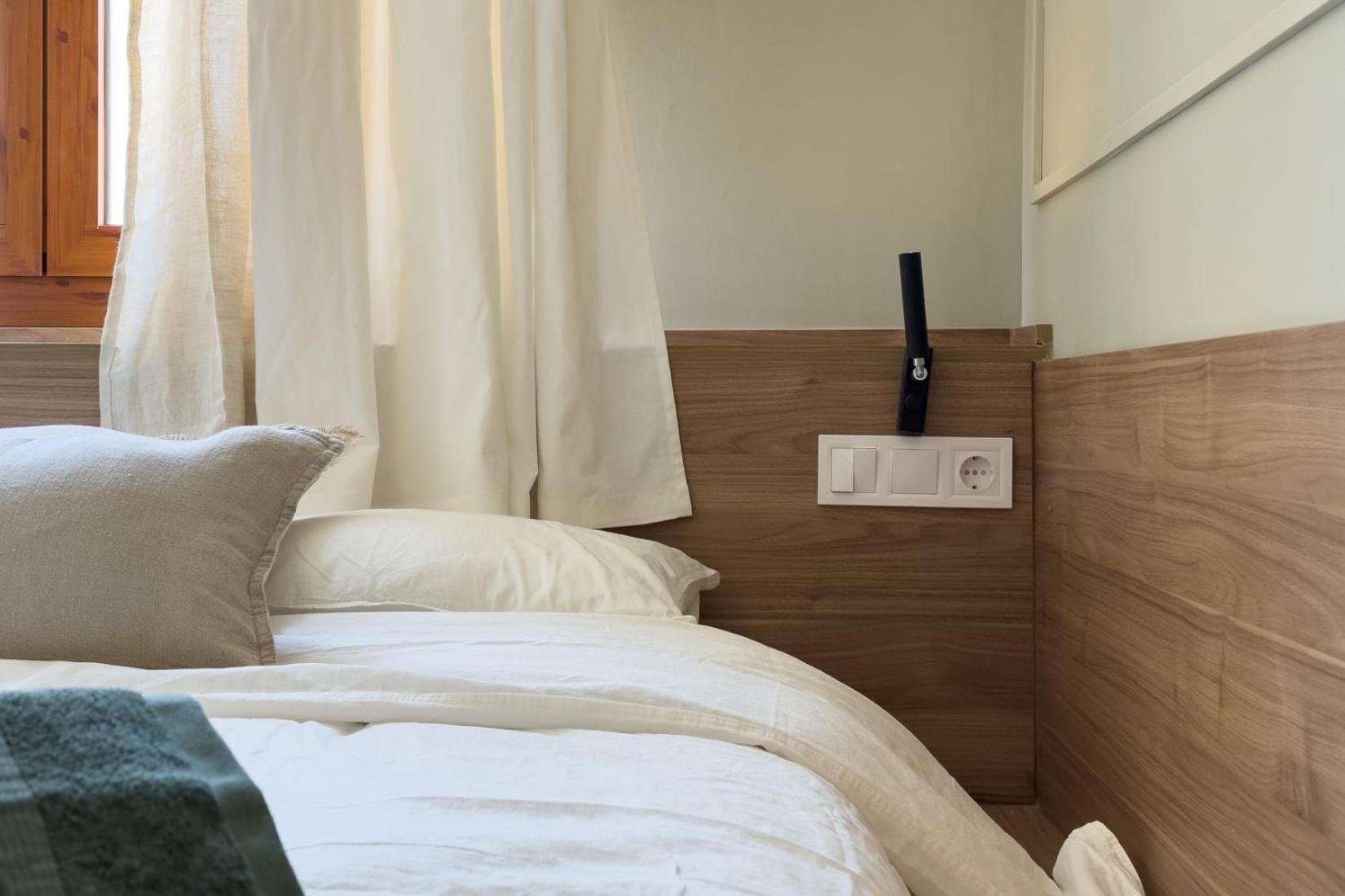 Beautiful & Comfy City Center Apartment *