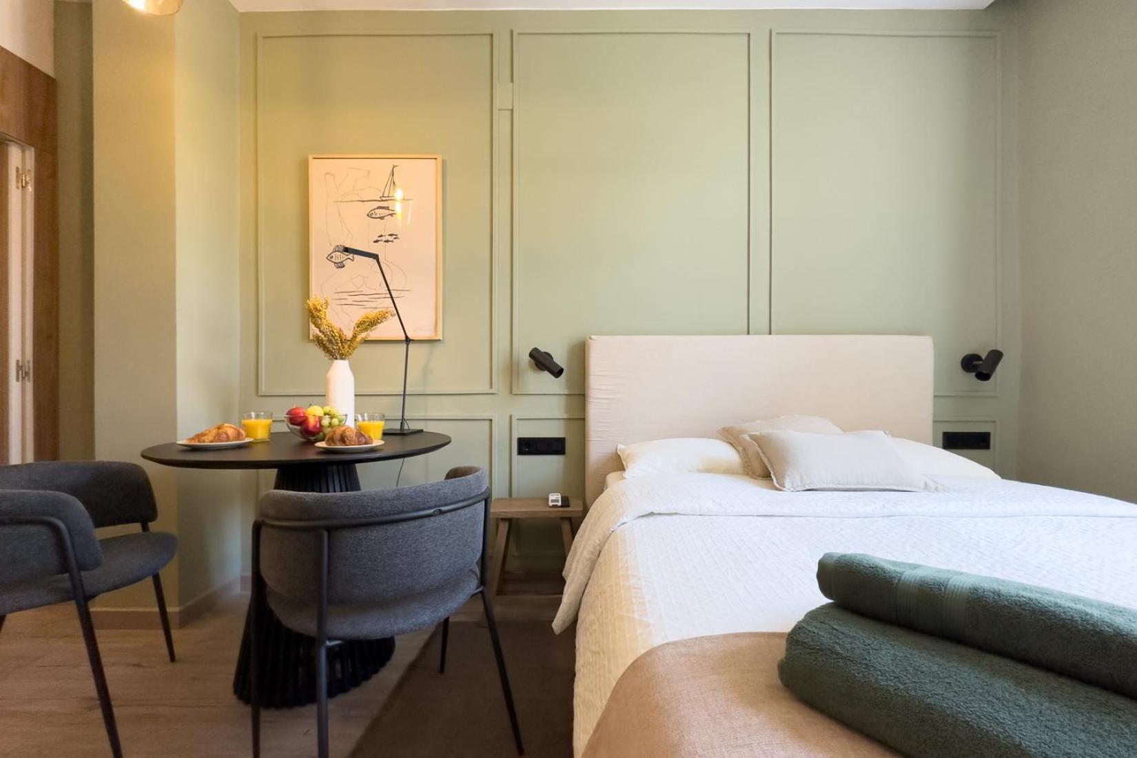 Beautiful & Comfy City Center Apartment