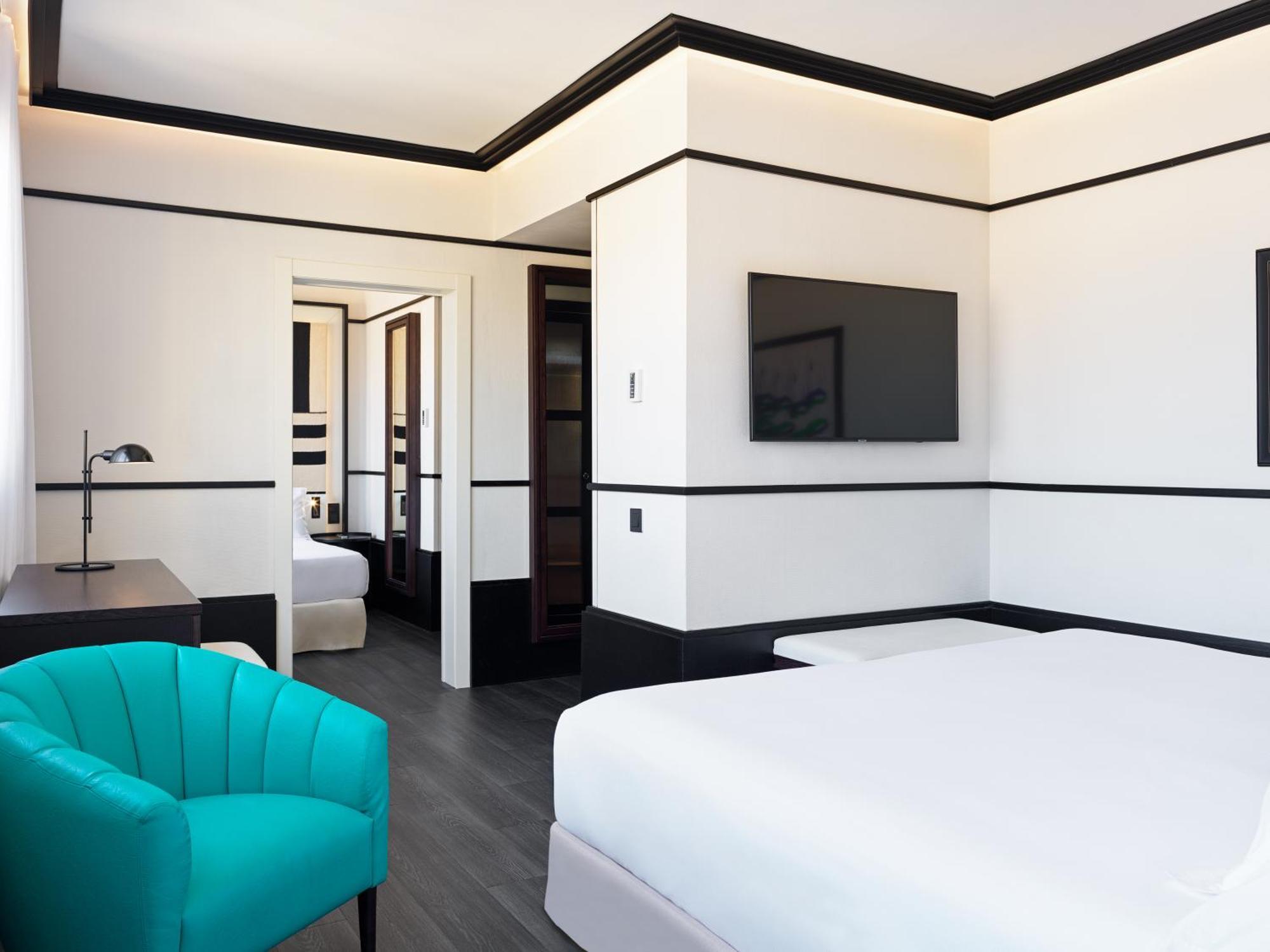H10 Marina Hotel 4*