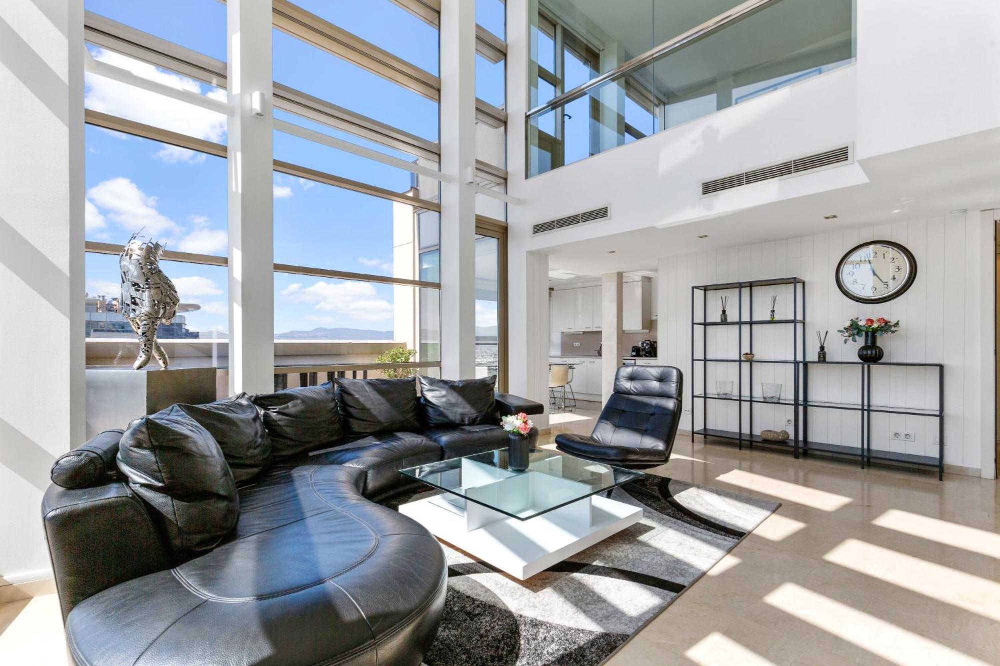 Penthouse Duplex With Epic Views