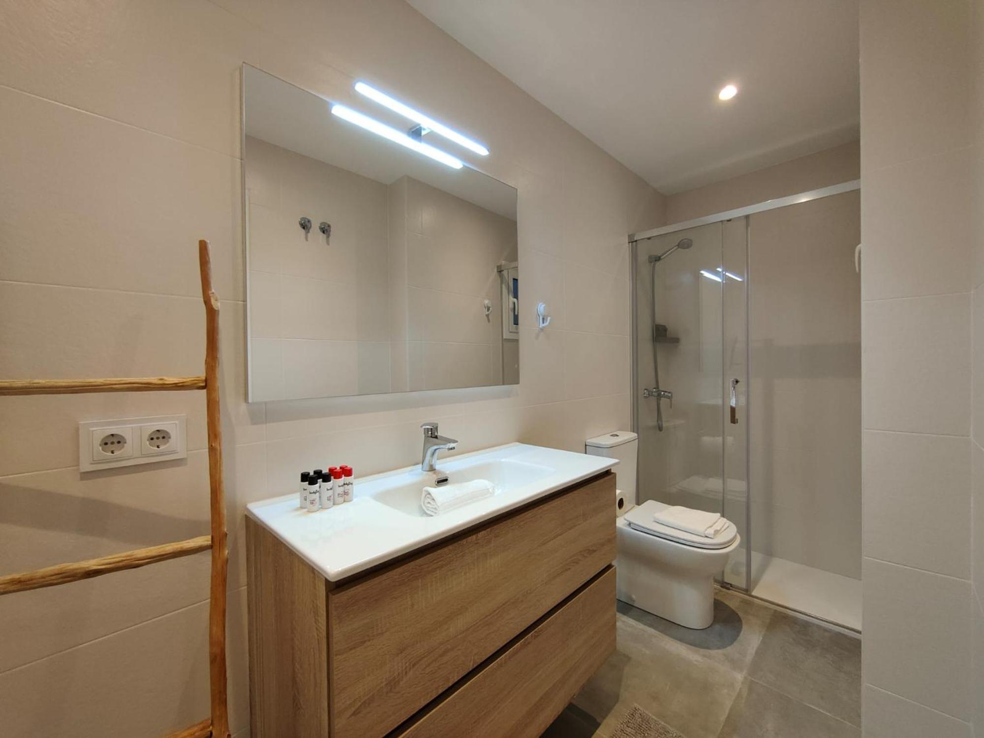 Stylish 2br Appartement *