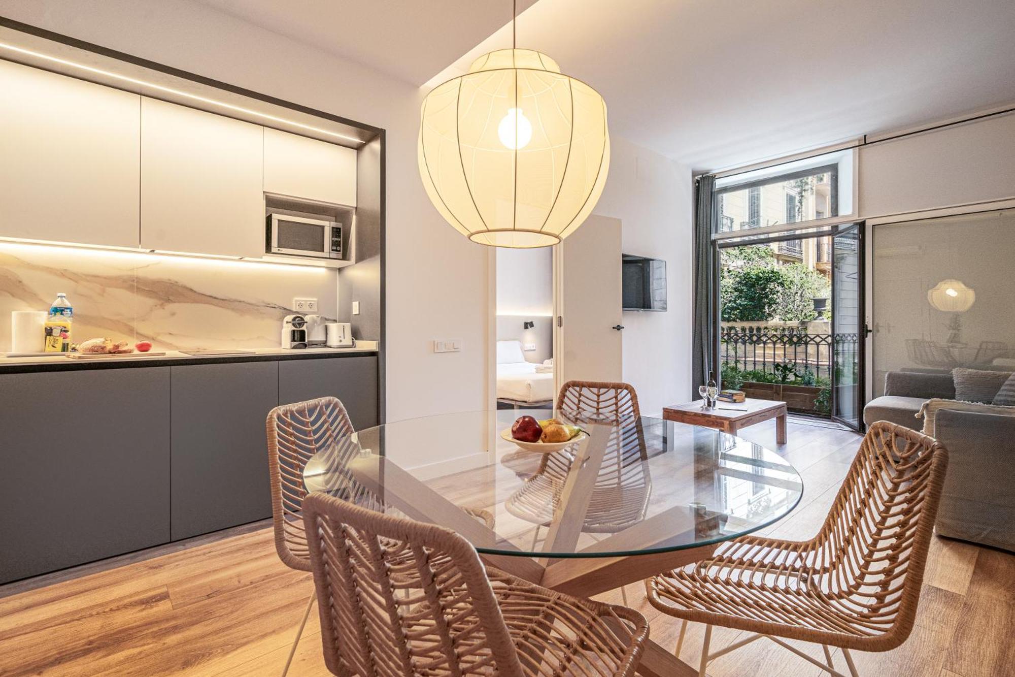 Happy Apartment