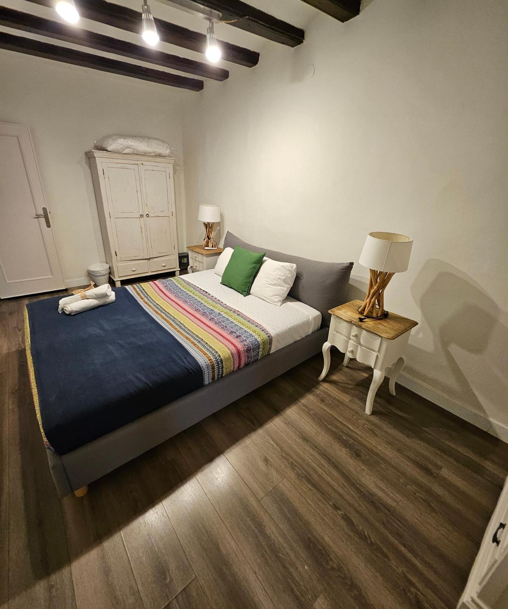 Family Flat Near Ramblas Bcn 5 Apartment *