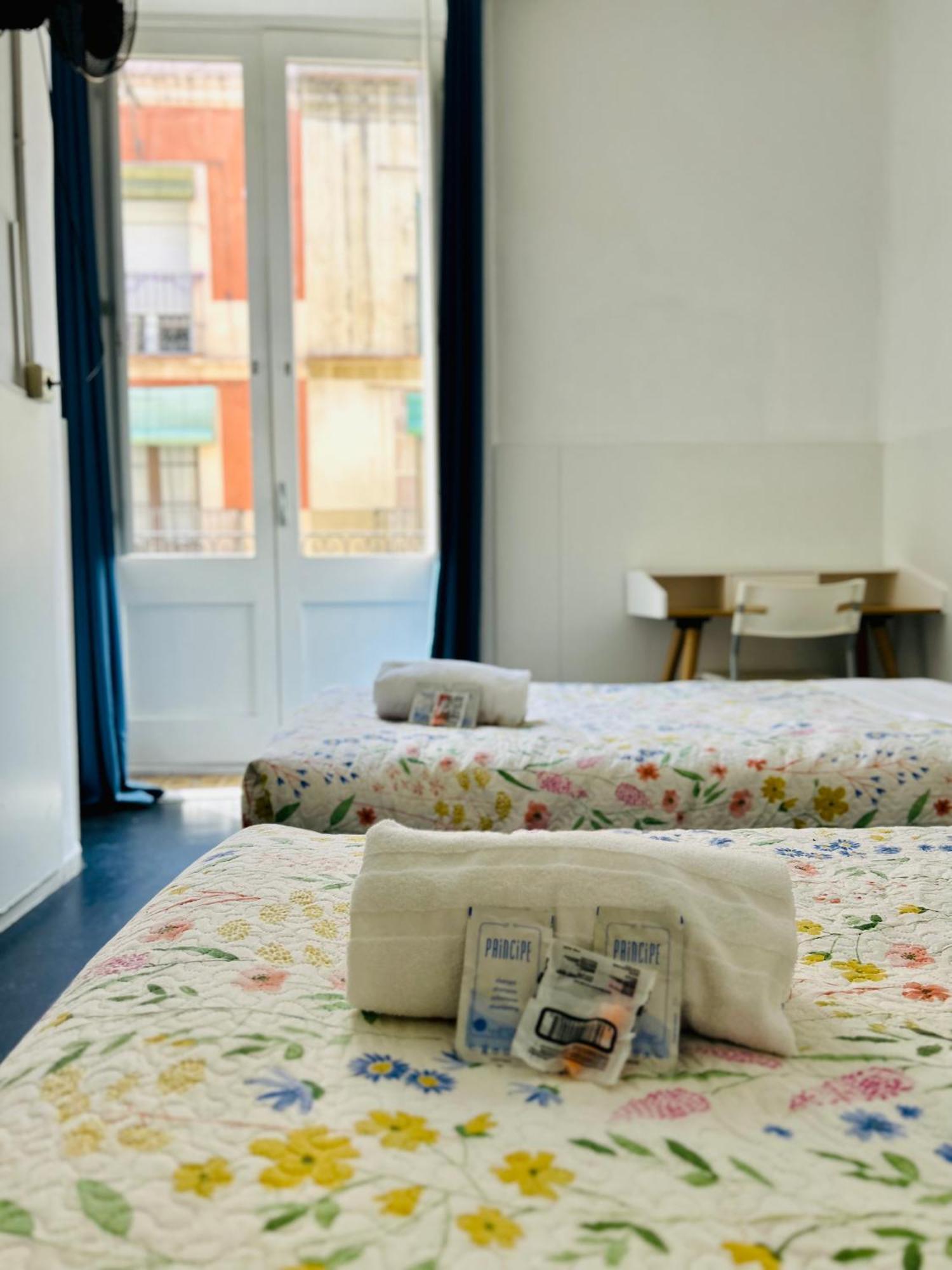 And Basic Universitat For Young * Barcelona