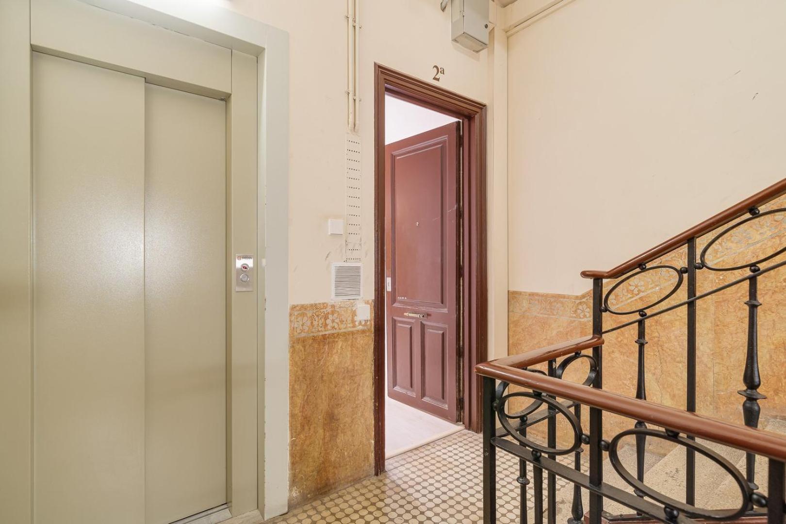 Guestready - Lovely In The Heart Of *