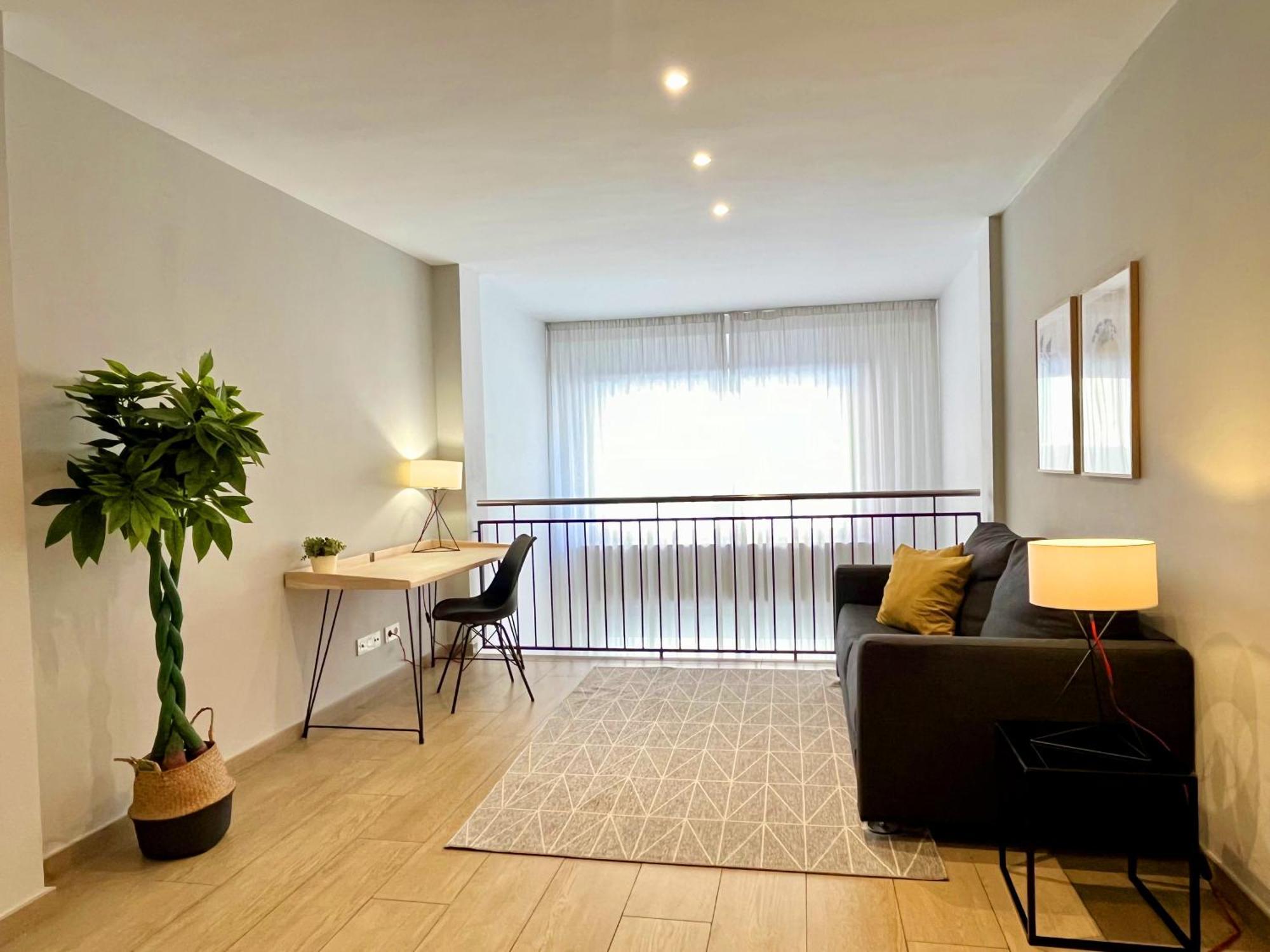 Feelathome Plaza Appartement *