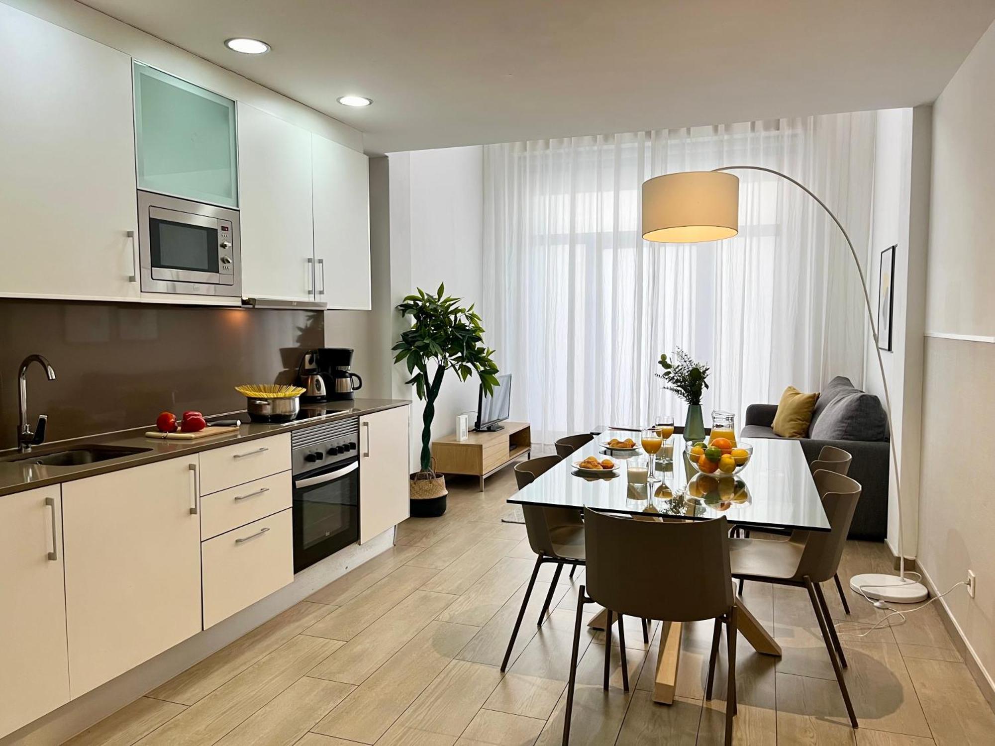 Feelathome Plaza * Barcelona