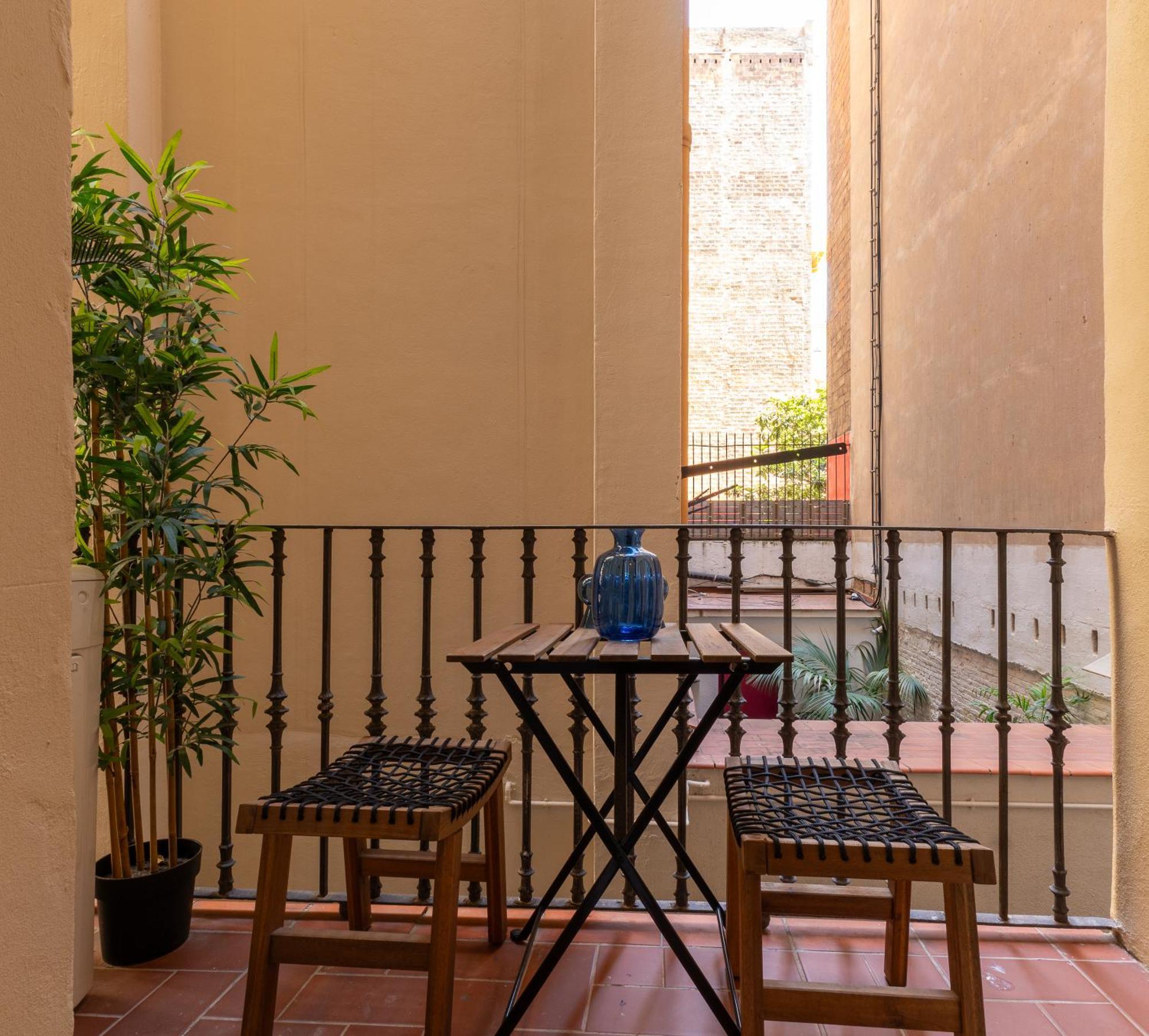 Eixample Apartment *