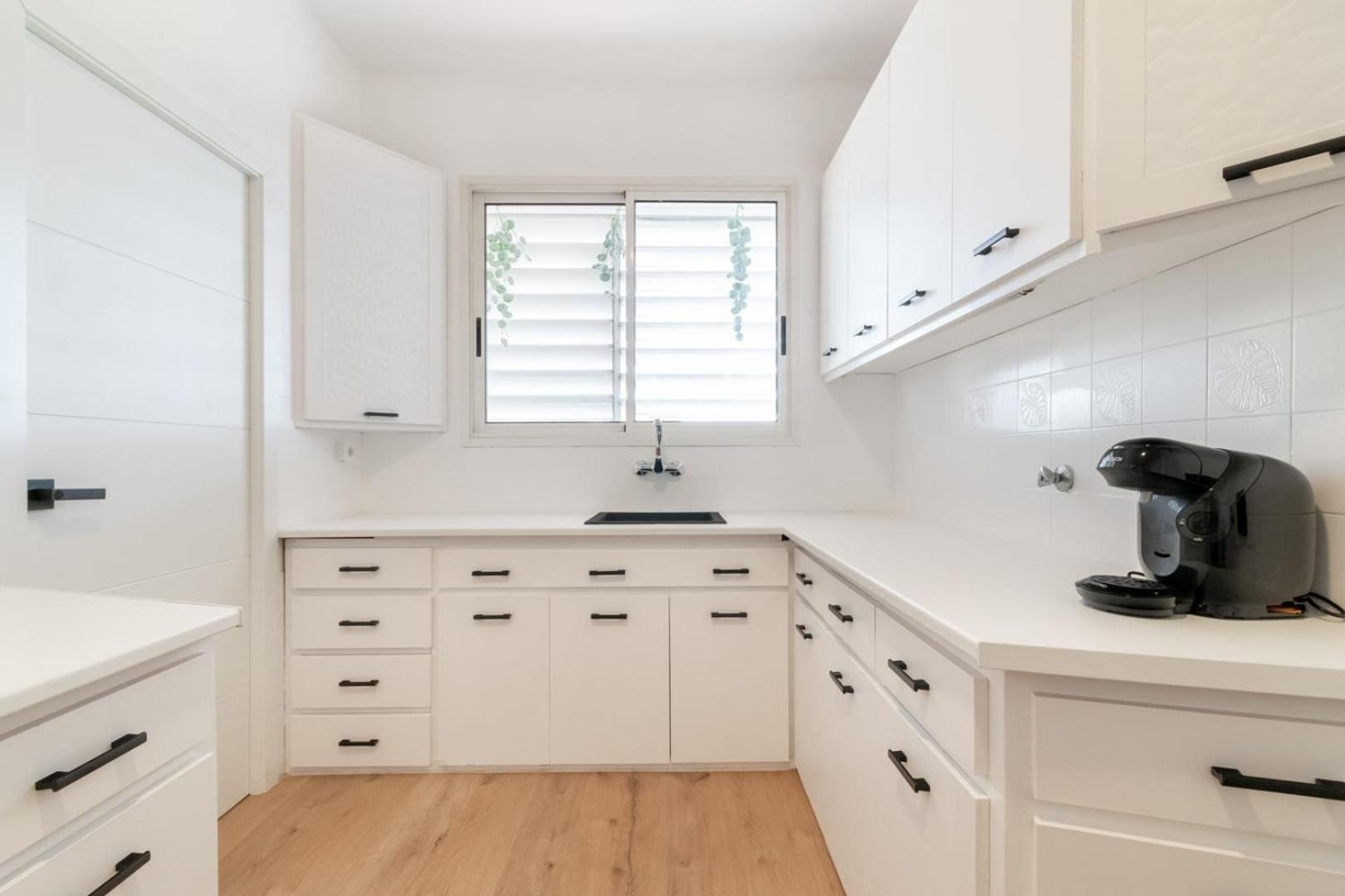 Pensión Coliving Gran Via Carlos Iii Barcelona