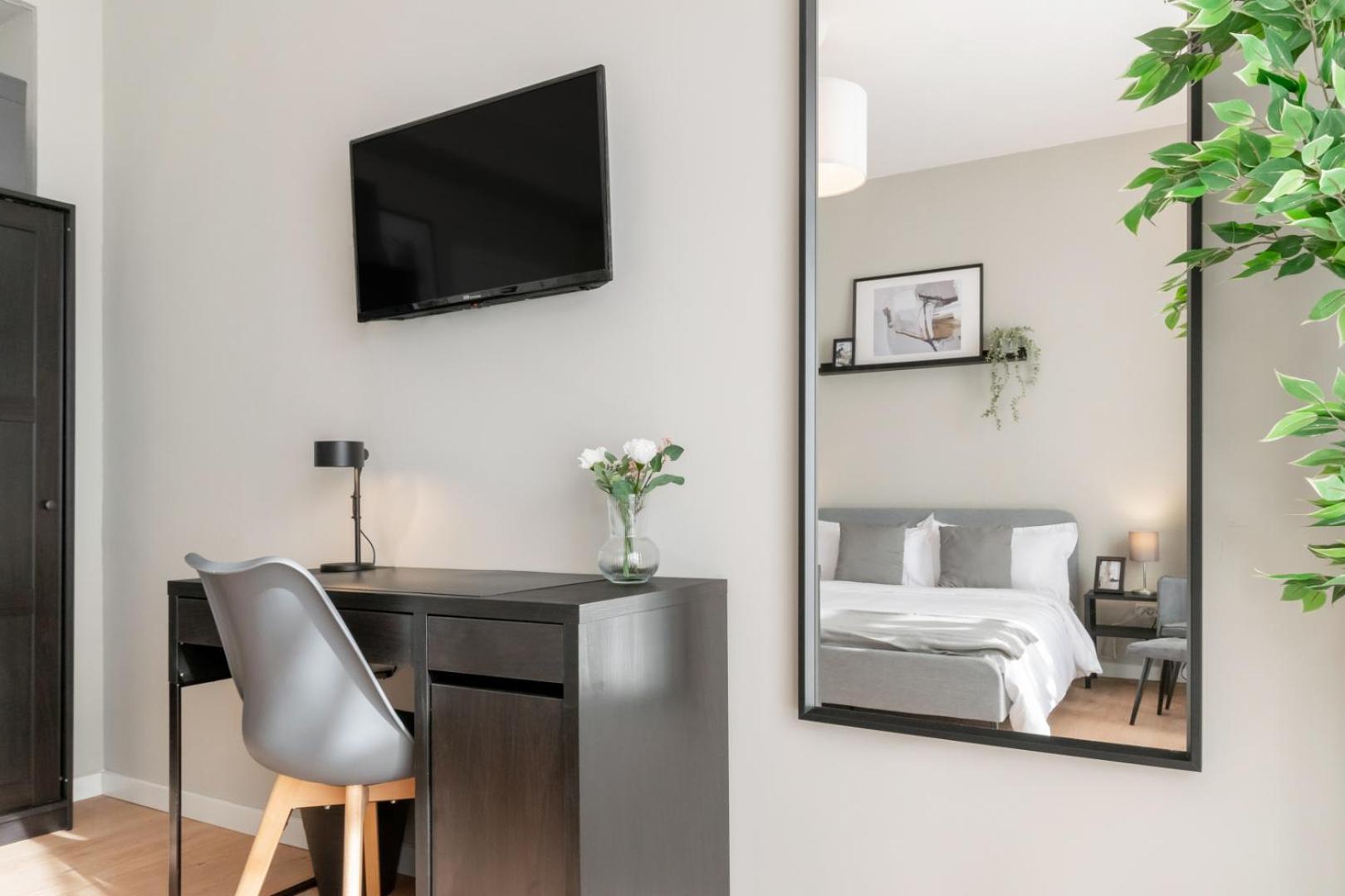 Coliving Gran Via Carlos Iii * Barcelona