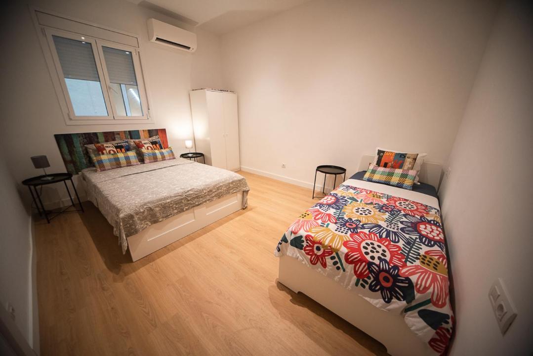 Hostal By Universitat Private *