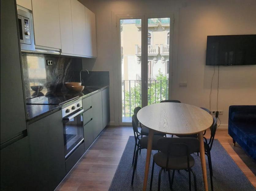 Autentic Monumental Apartment Barcelona