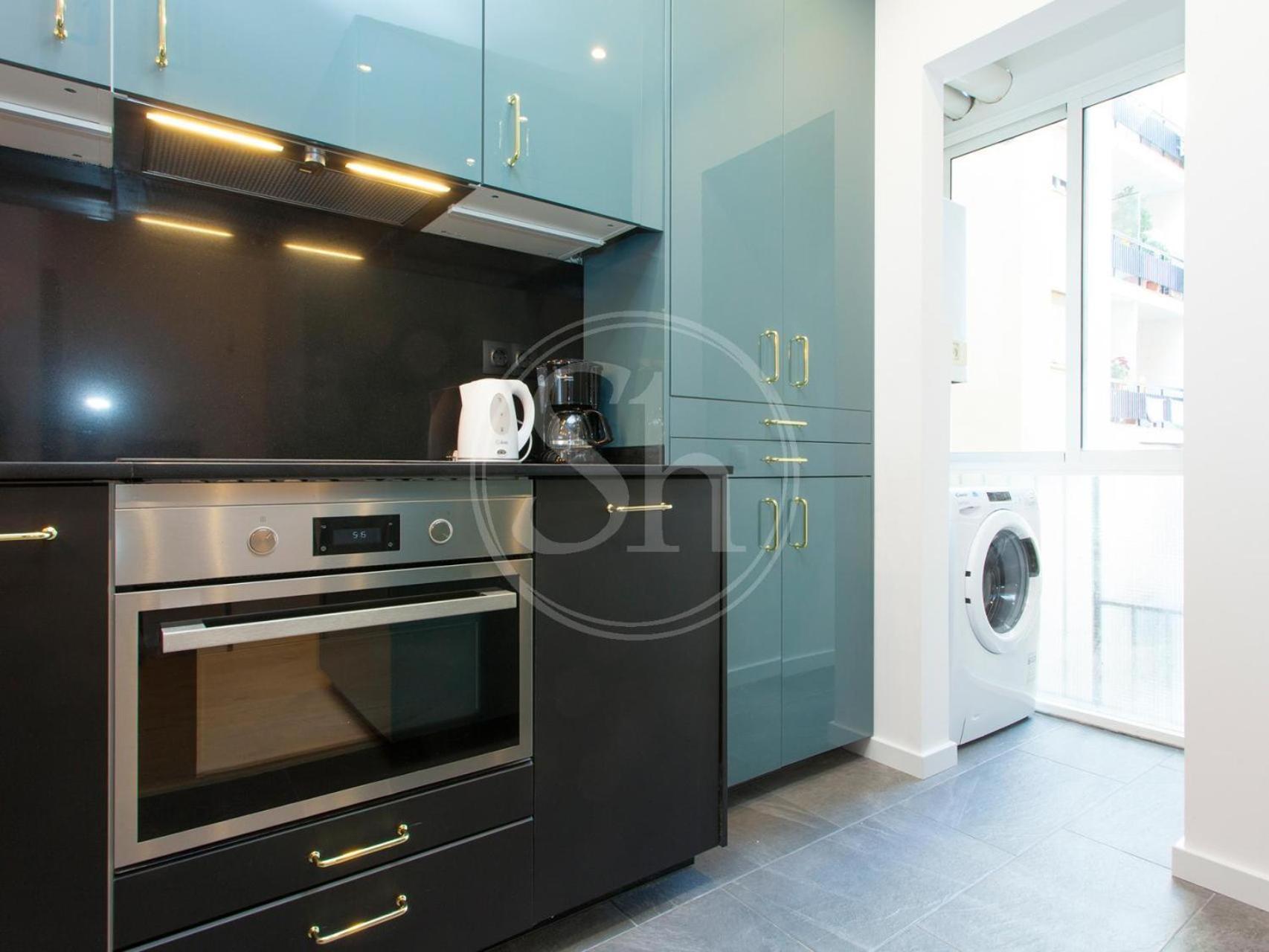 Agradable Y Luminoso Ideal 5 Appartement Barcelona