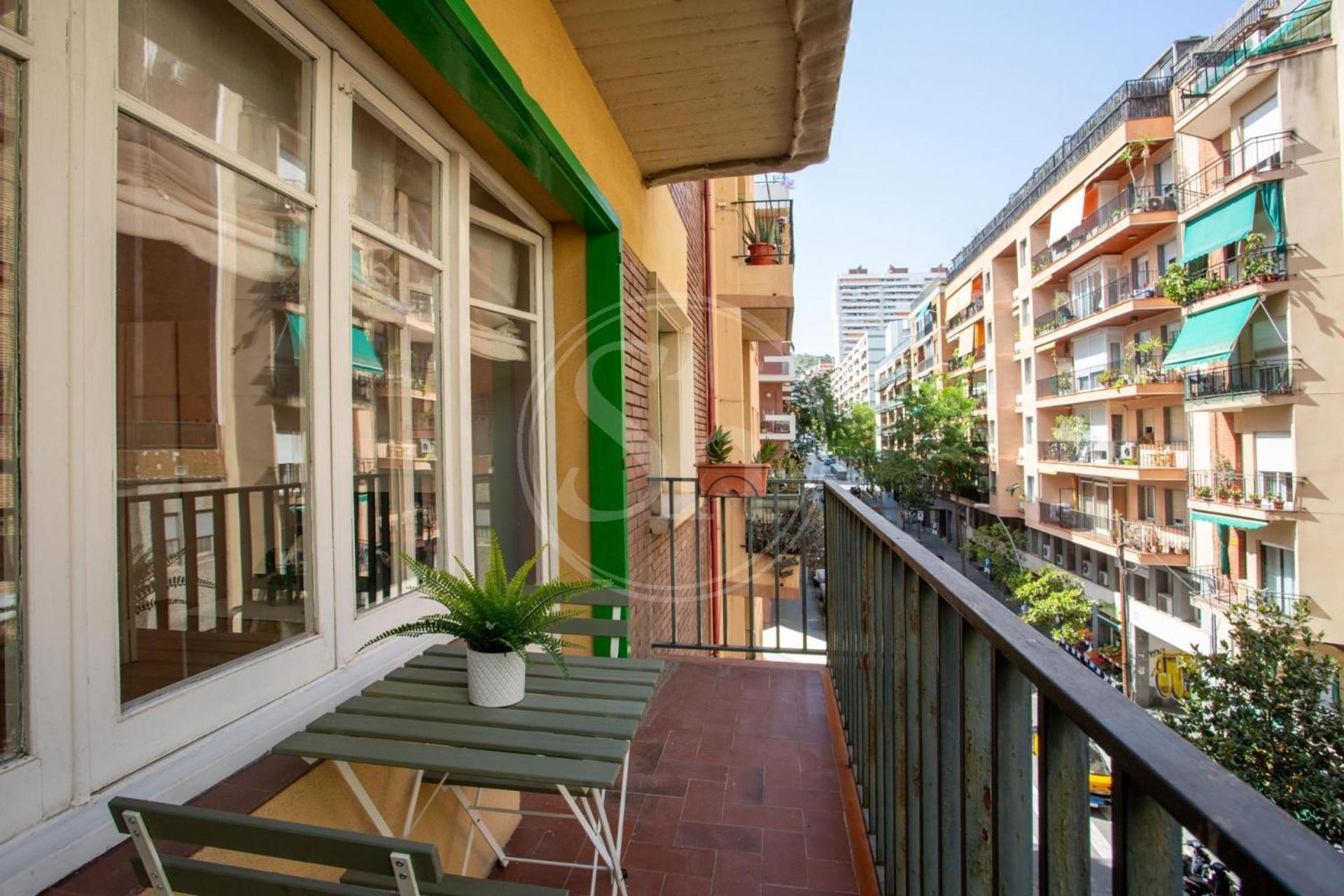 Appartement Comodo En Gracia *