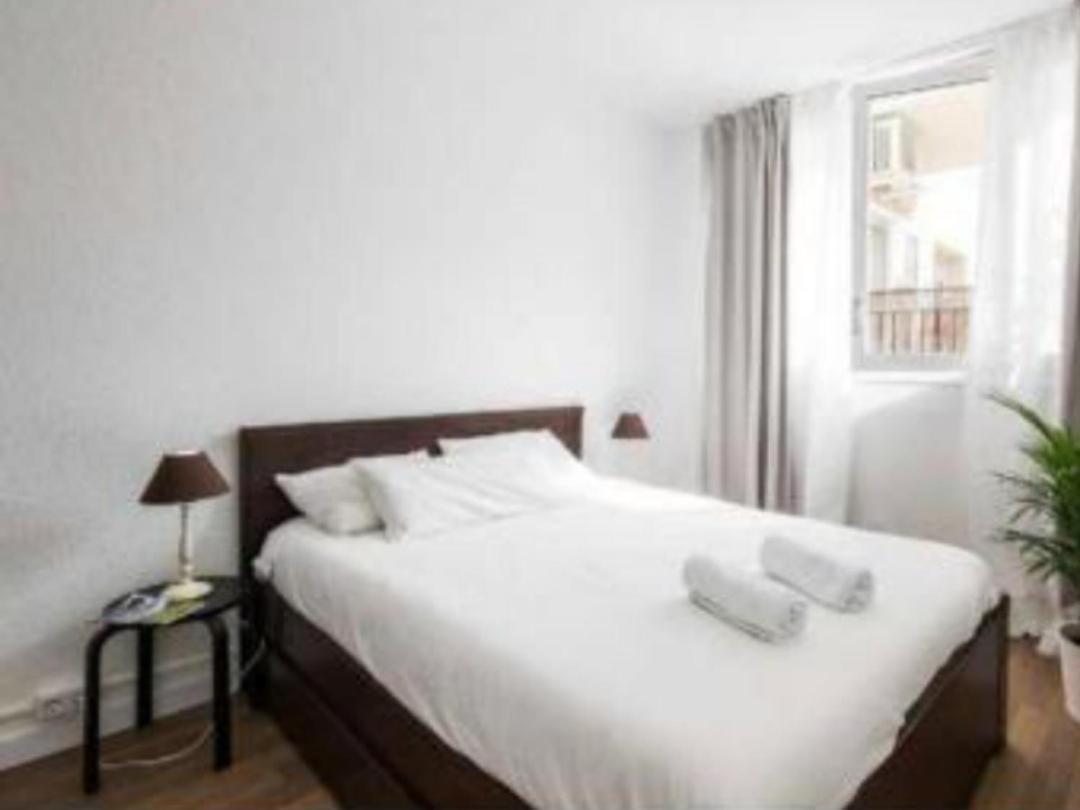 Maison d'hôtes Sagrada Familia Double Sunny Metro L-5
