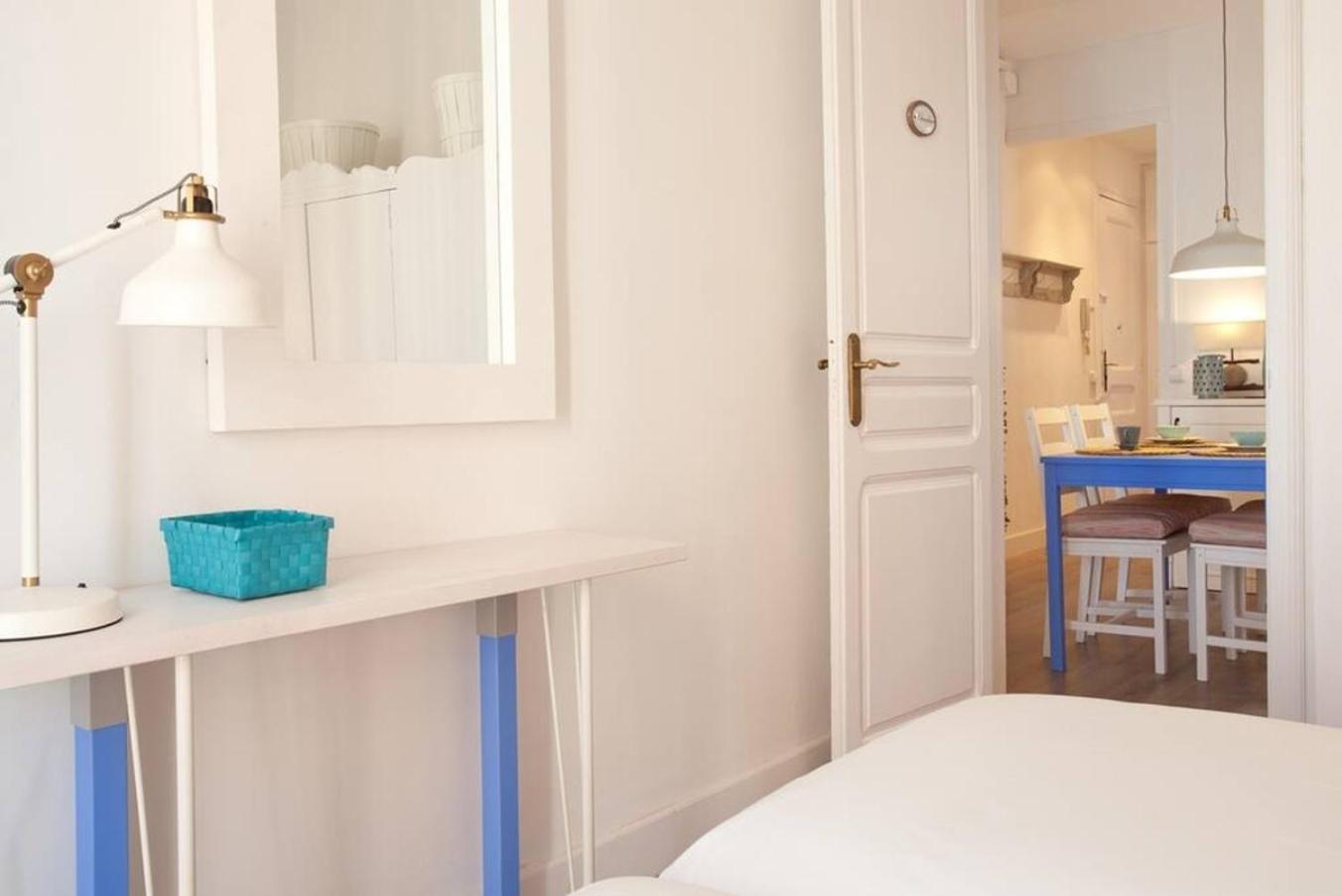 In 22 Close To The Apartment