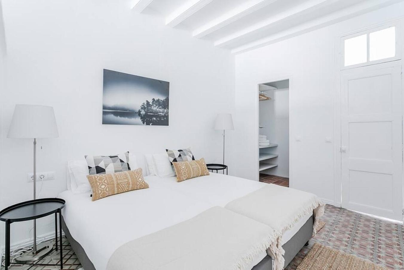 Exquisite&historic Flat With Rooftop Barcelone