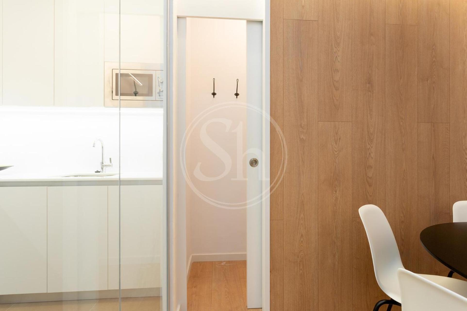 Familiar Junto A Hospital Clinic * Barcelona