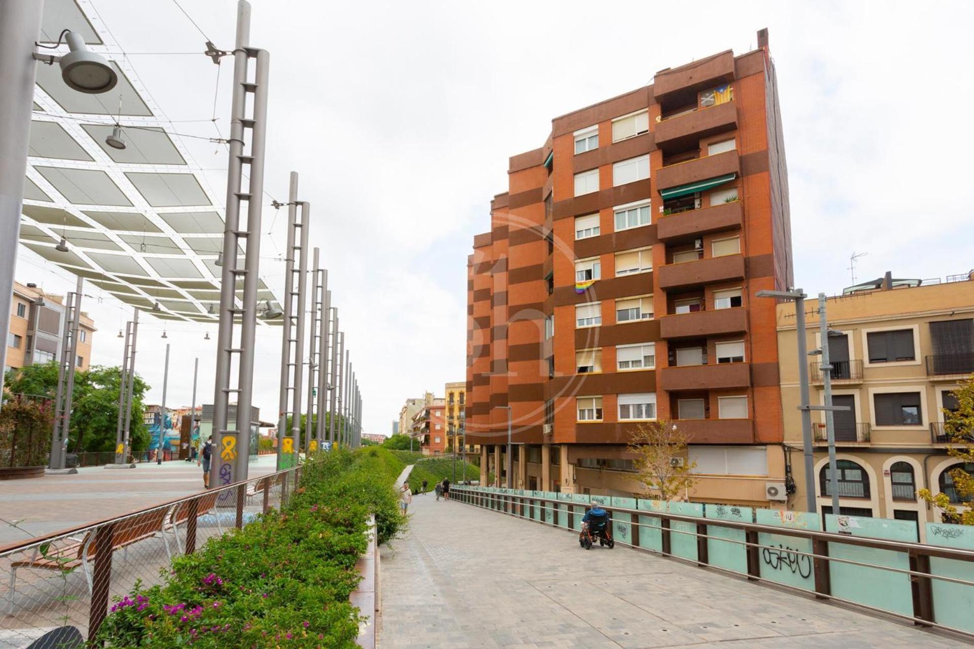 Appartement Practico Junto A Estacion De Sants