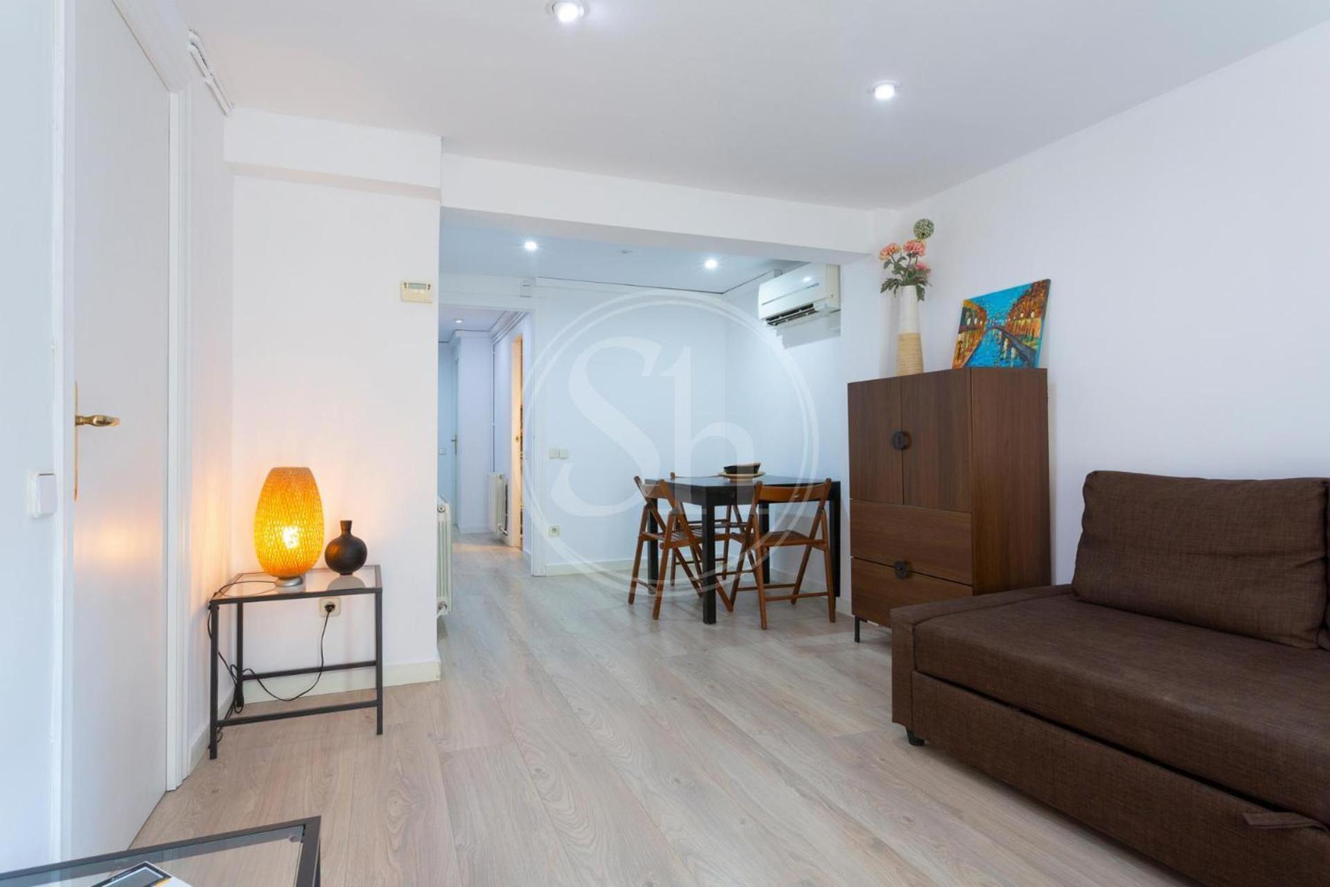 Practico Con Terraza En Eixample Apartment
