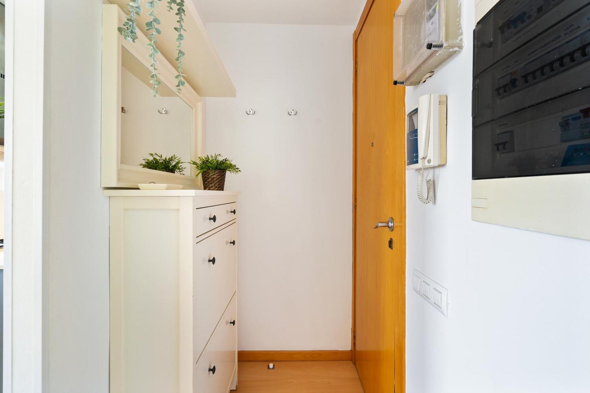 Fridays Flats Bright & Breezy Apartment *