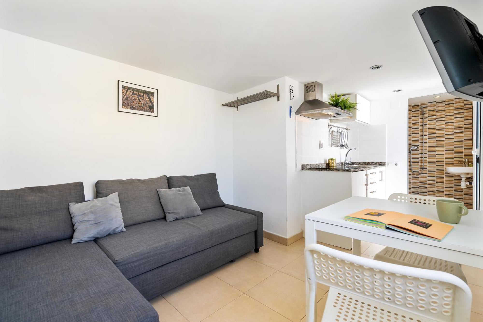 Fridays Flats Bright & Breezy Apartment Barcelona