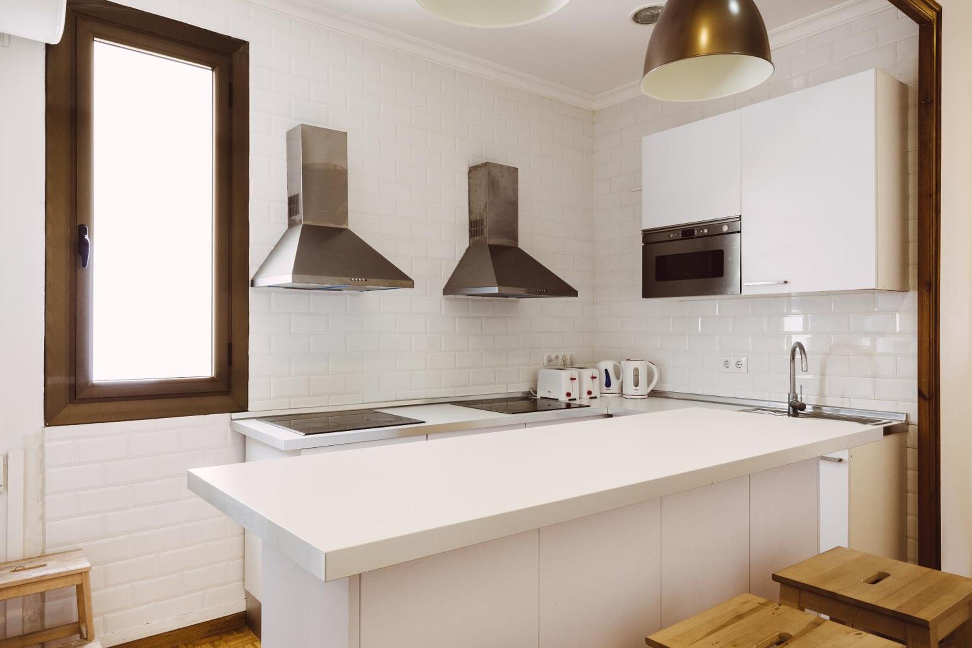 Balmes Private Hostel