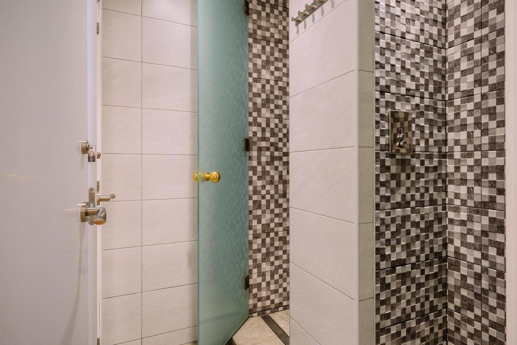 Hostel Balmes Private