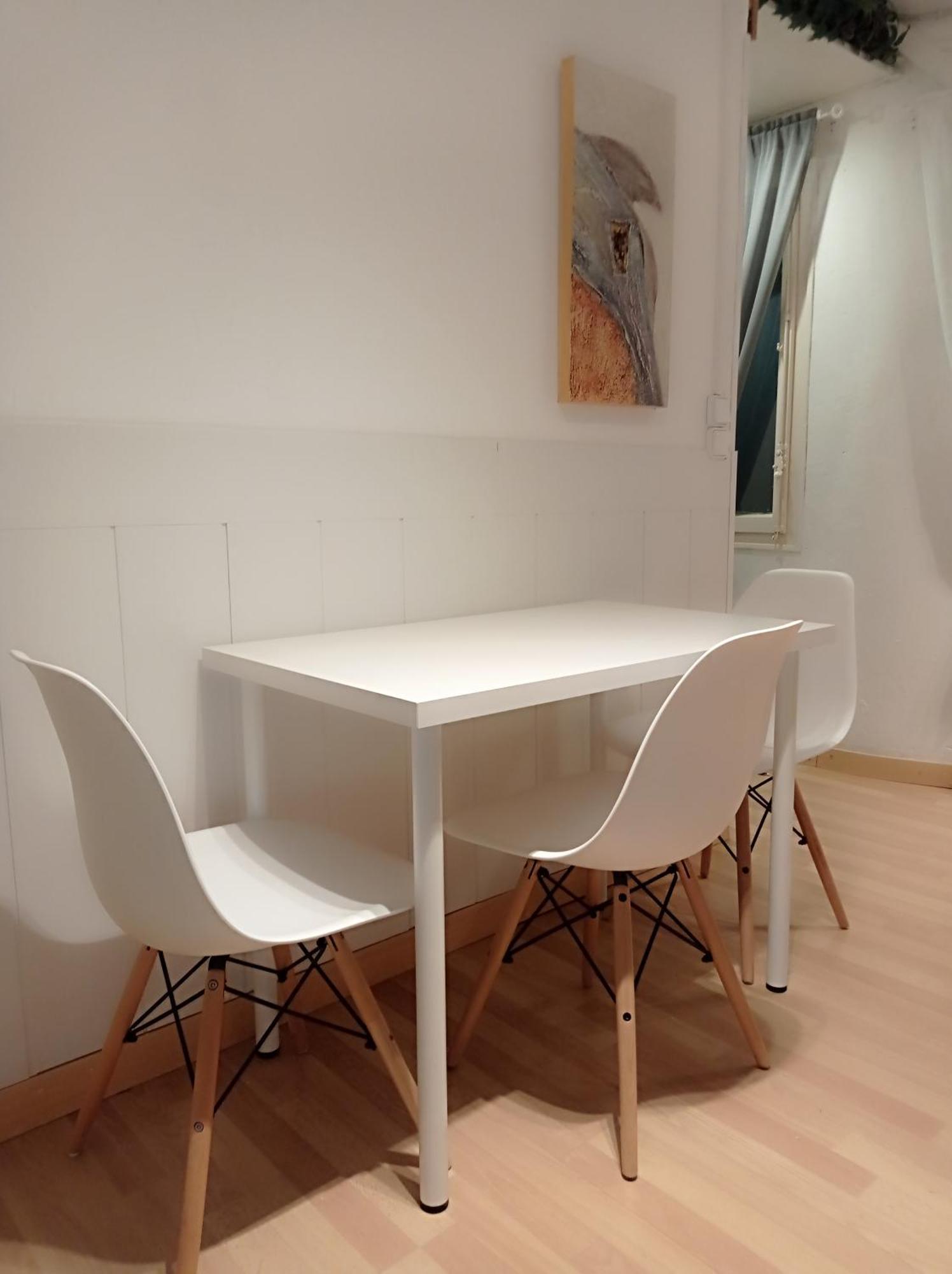 Double Private In Center Metro L5-l1 Hostel Barcelona