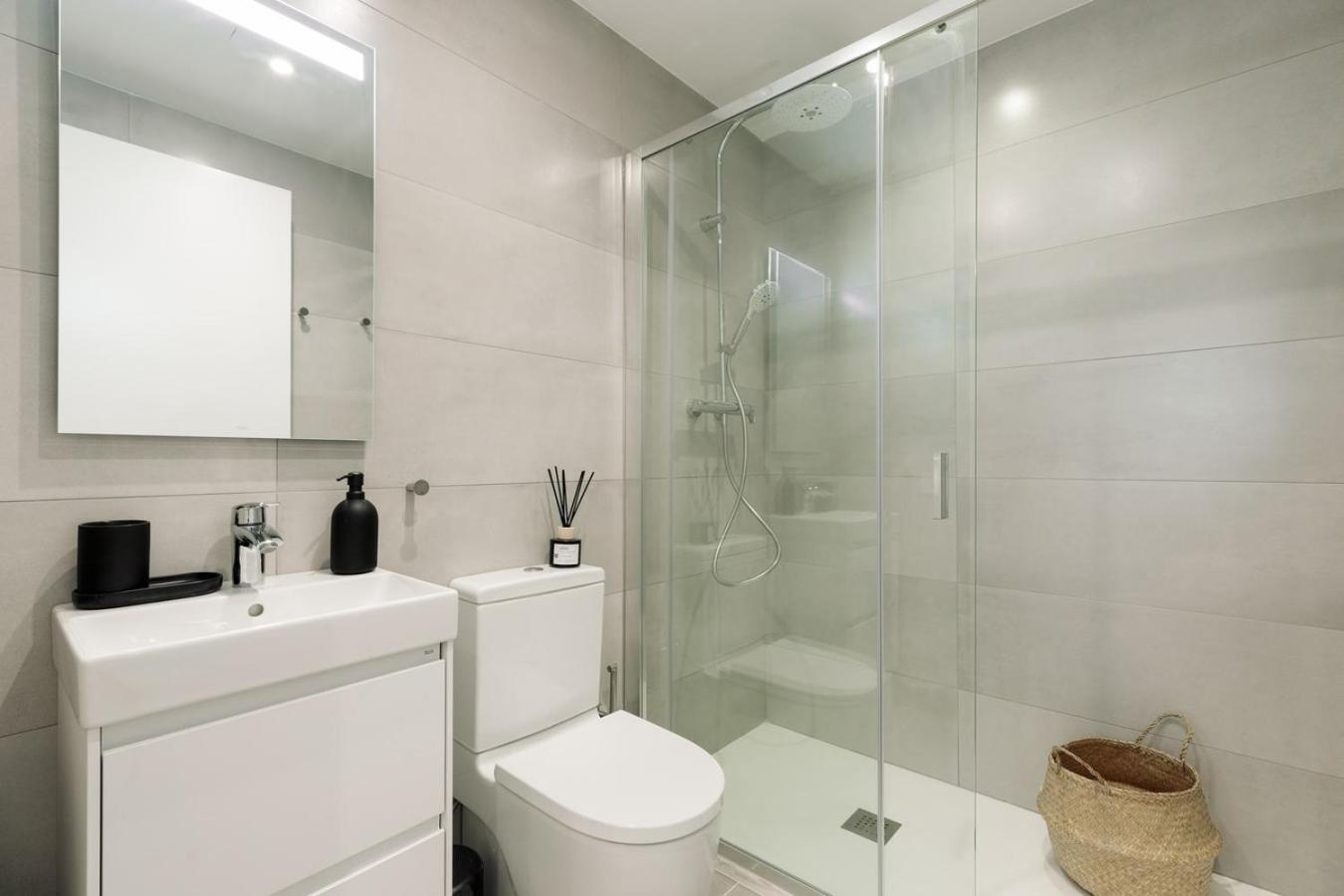 Apartment Pompei - 2 Bedrooms, Balcony And Terrace In Ciutat Vella *