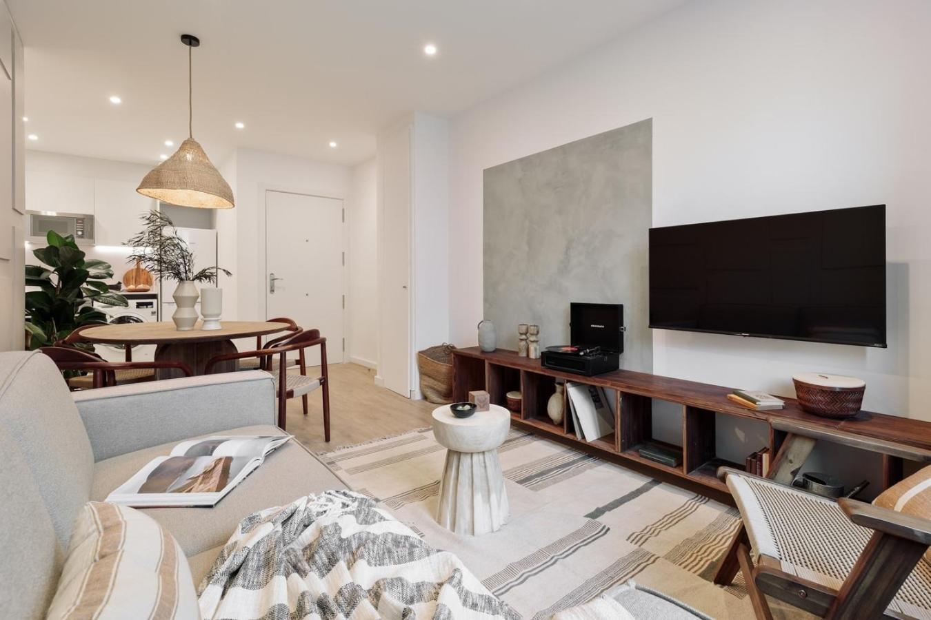 Pompei - 2 Bedrooms, Balcony And Terrace In Ciutat Vella Apartment