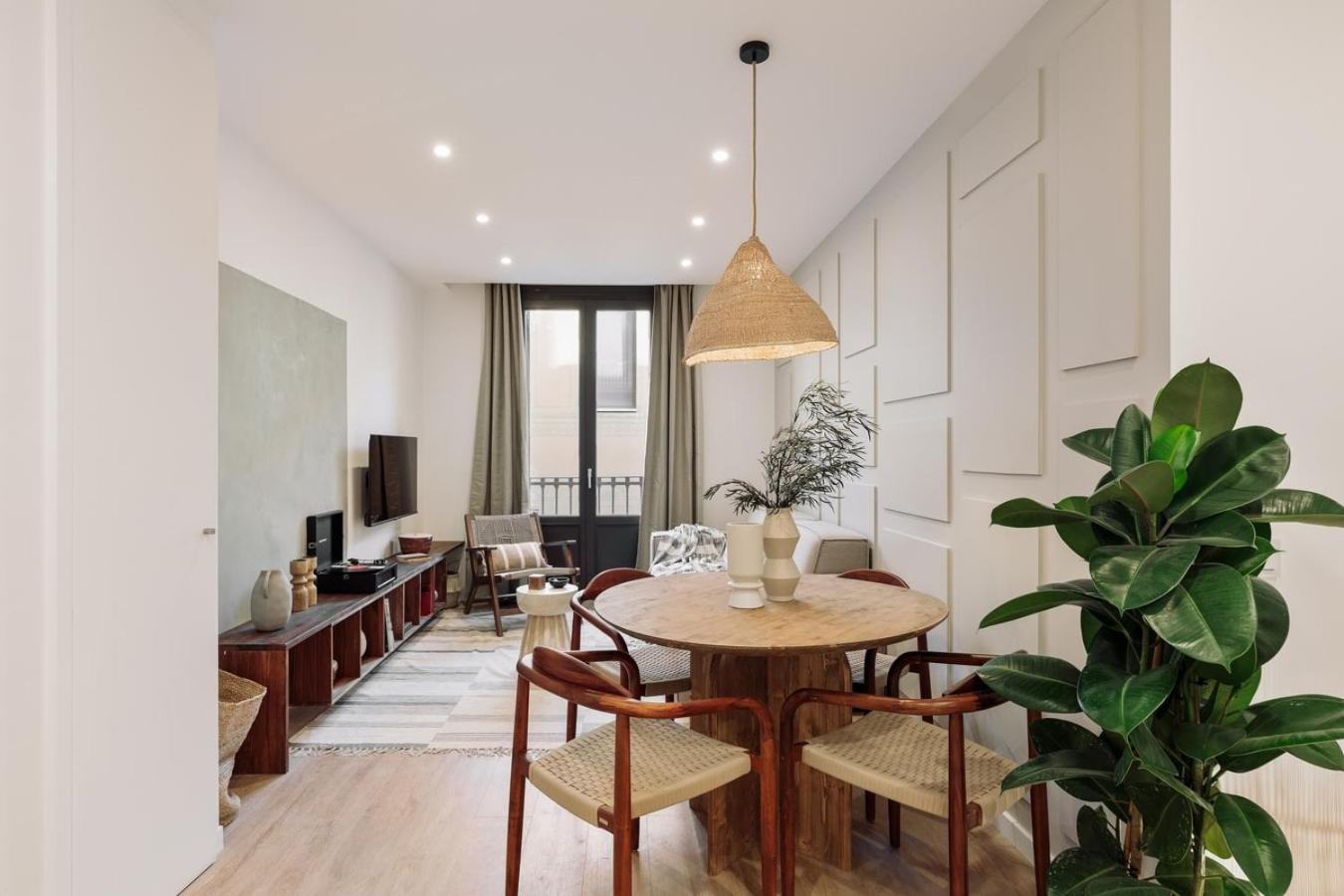 Apartment Pompei - 2 Bedrooms, Balcony And Terrace In Ciutat Vella *