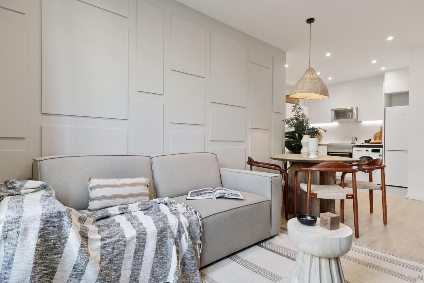 Pompei - 2 Bedrooms, Balcony And Terrace In Ciutat Vella Apartment