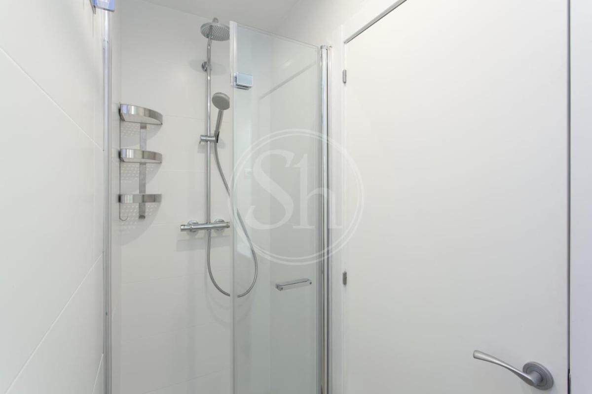 Wonderful For 6 Appartement Barcelona