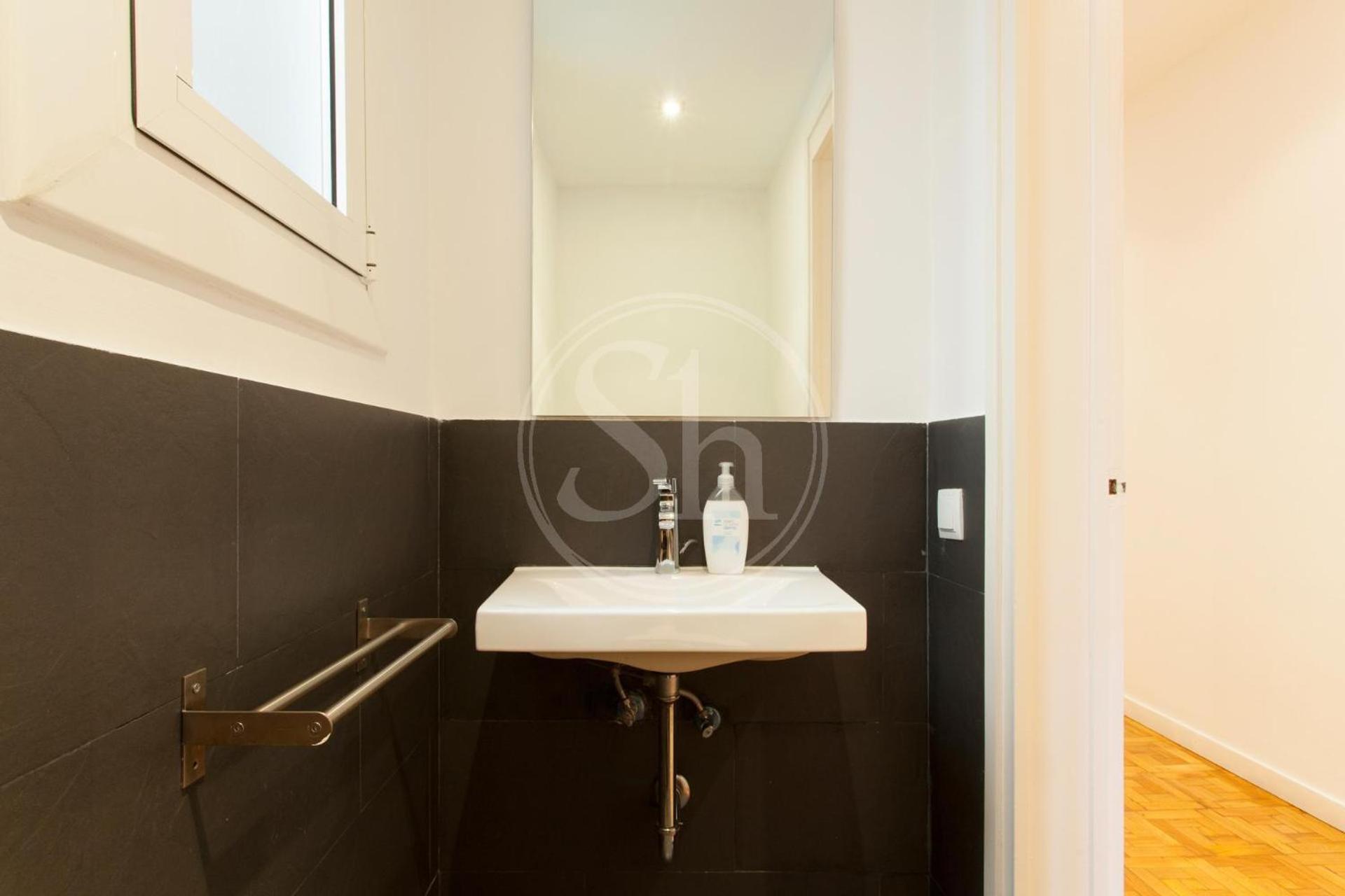 Centrico Familiar Apartment Barcelona
