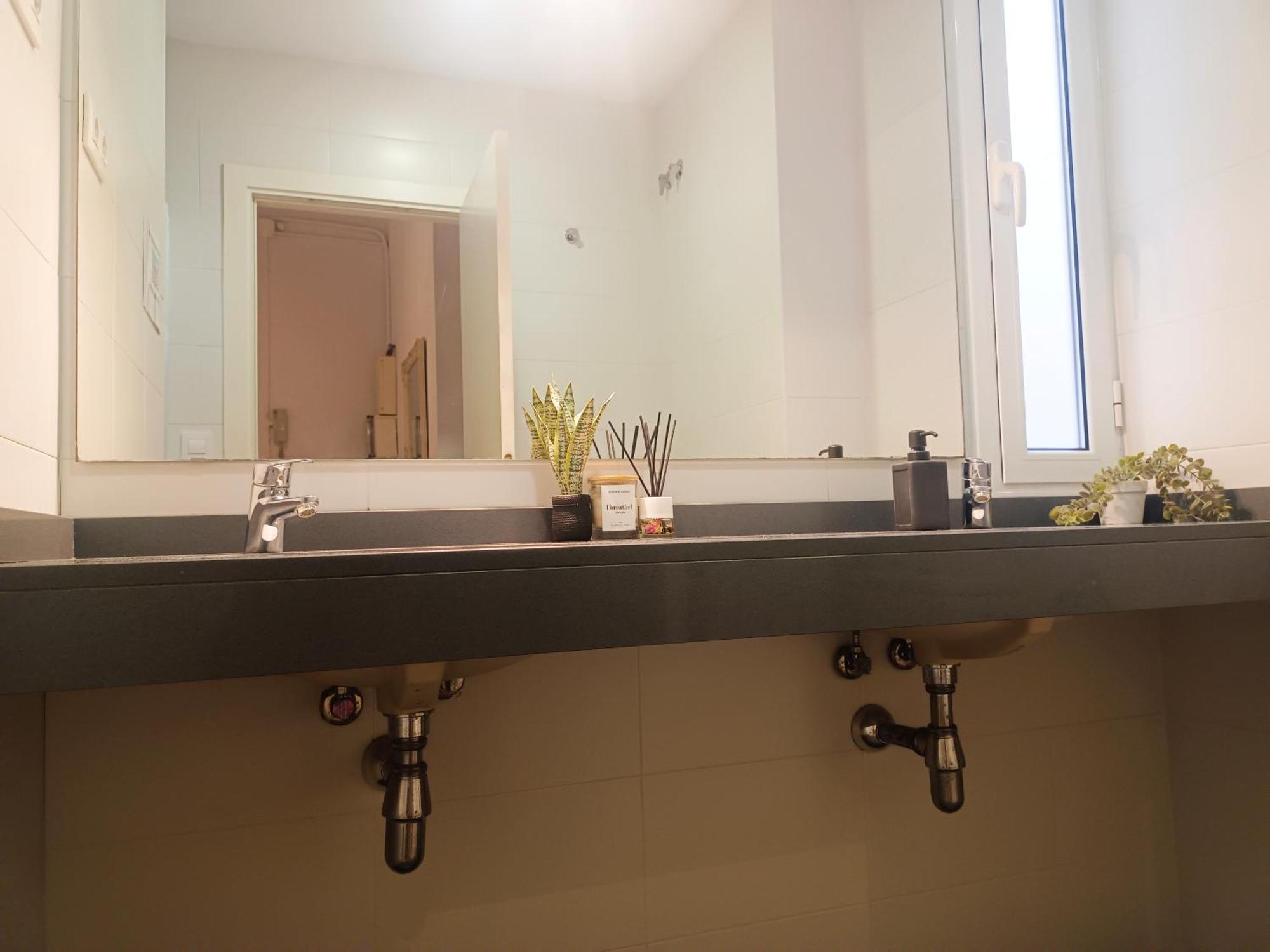Private By El Born Hostel