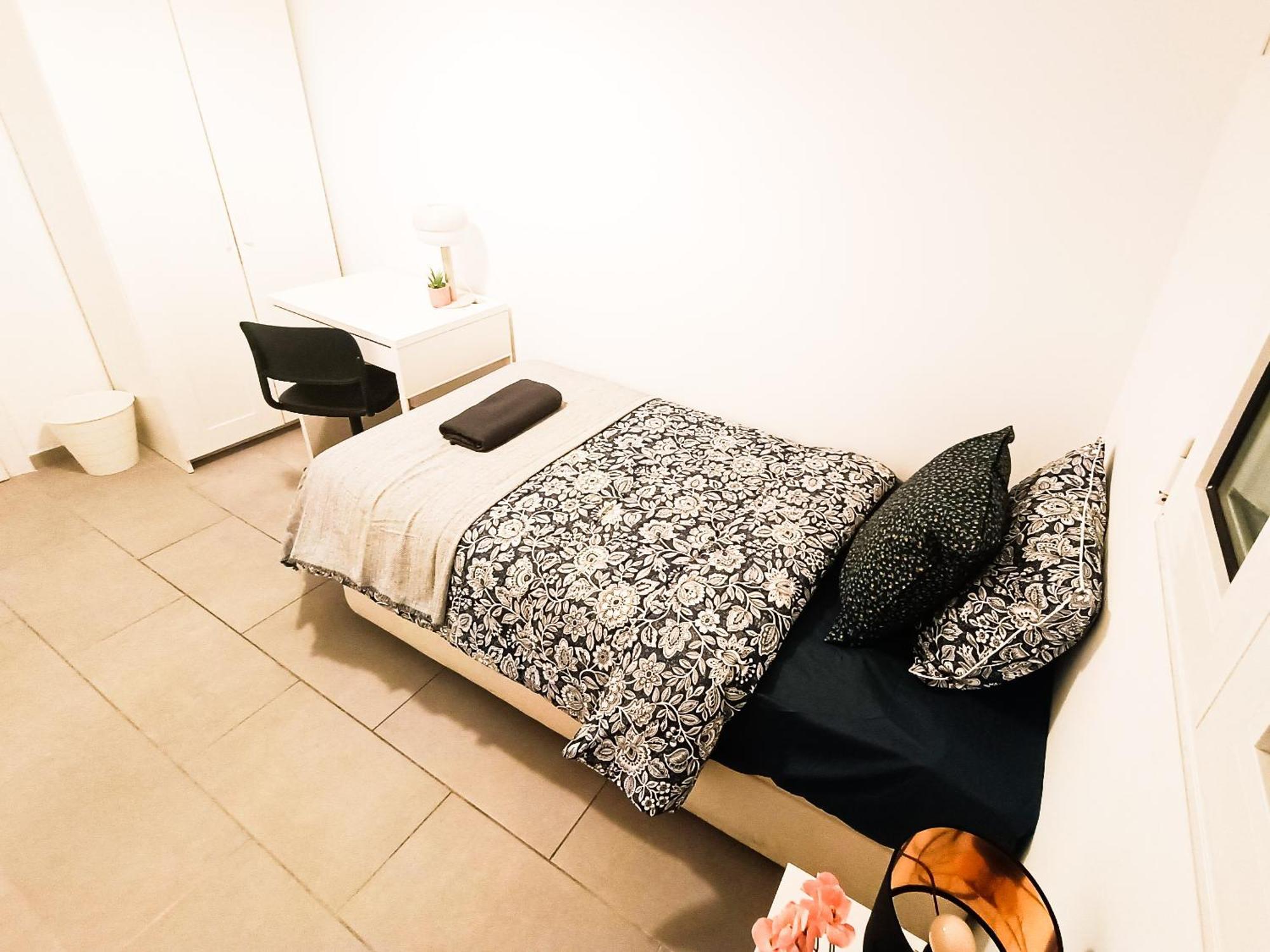 Hostel Private In Heart Of *