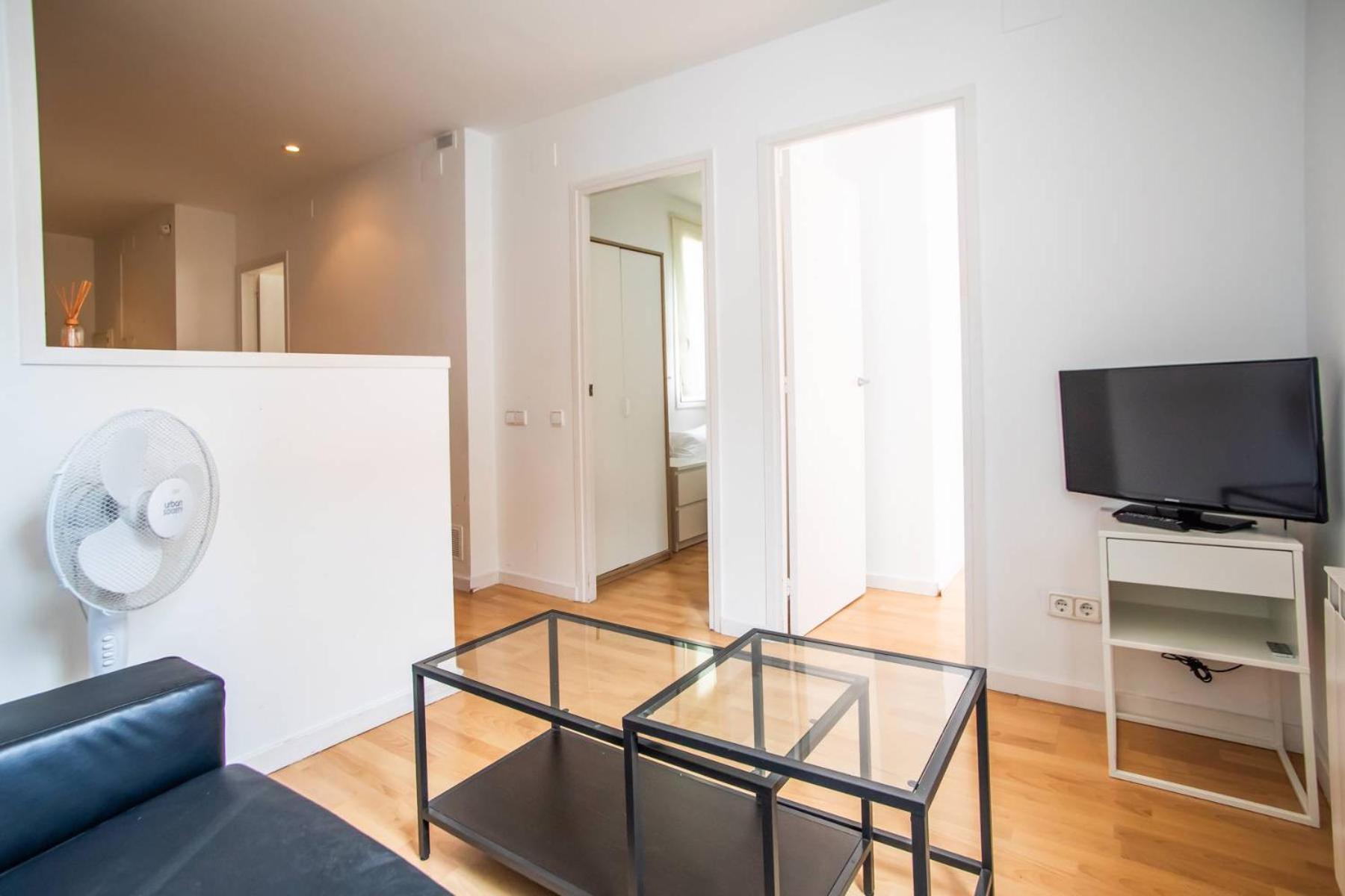 23ptbg1090 - Beautiful 2br Near Sants Appartement